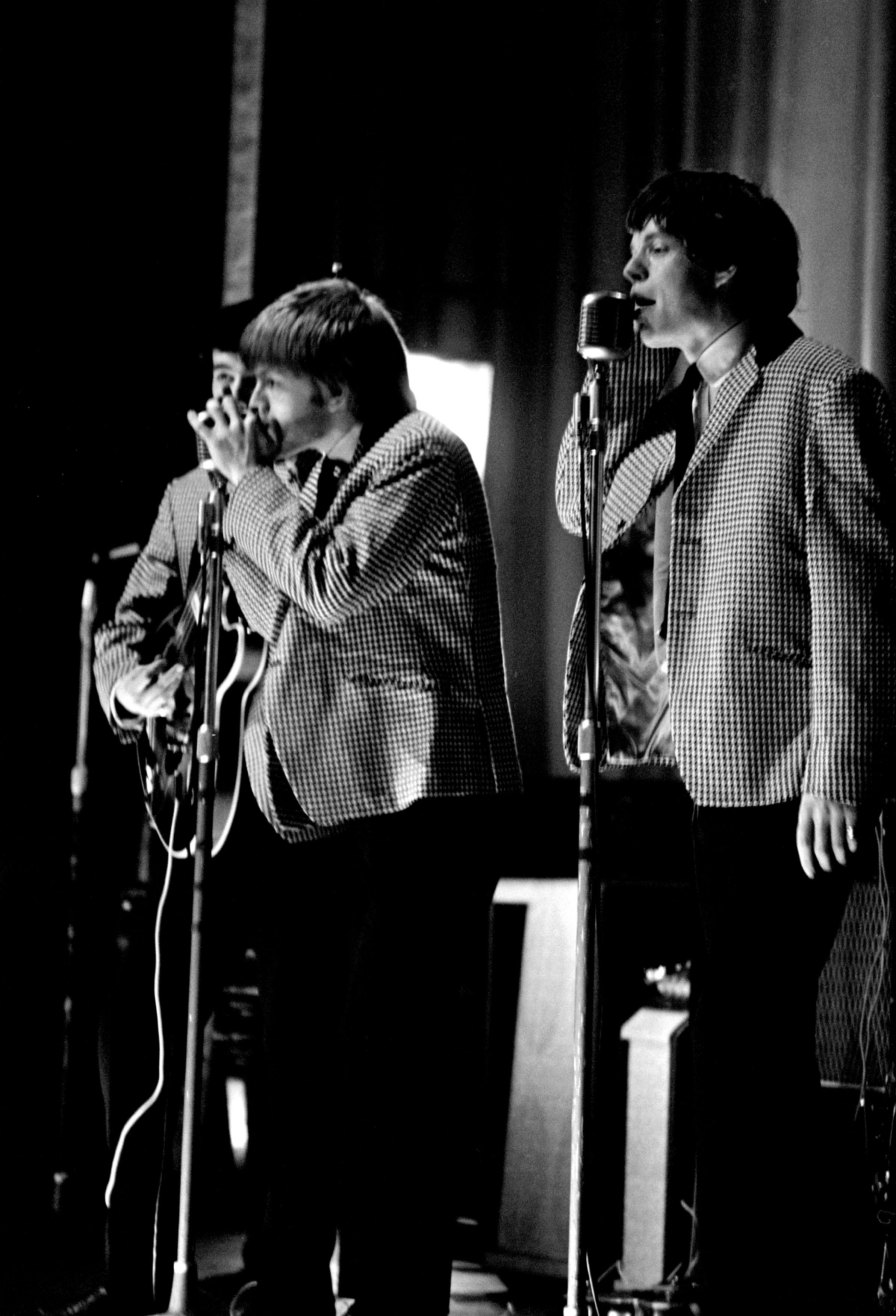 Os 50 anos do logotipo dos Rolling Stones, o mais emblemático do rock -  Estadão, image size:2384x3500