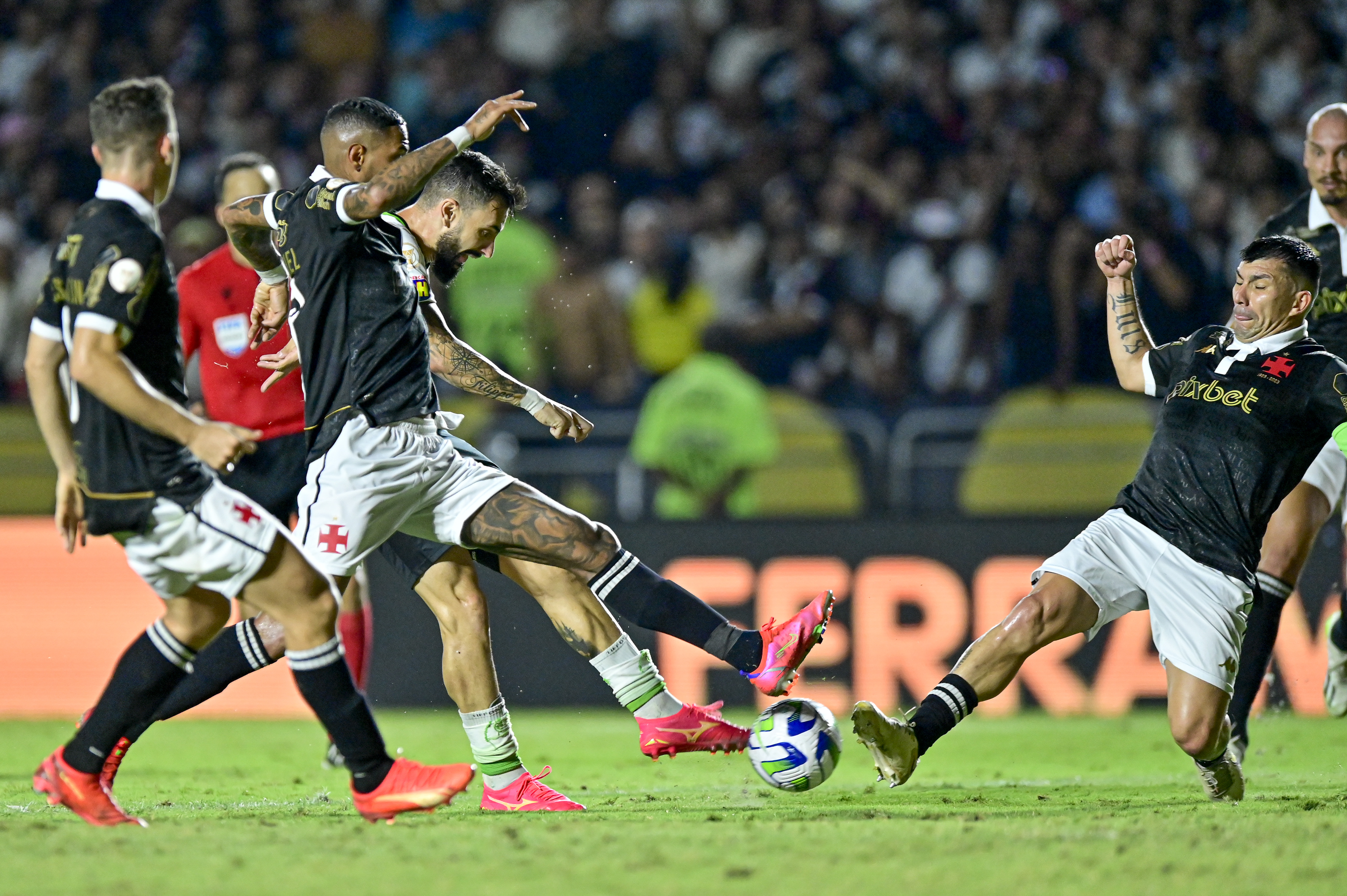 Fluminense 1 x 1 Vasco  Campeonato Brasileiro: melhores momentos