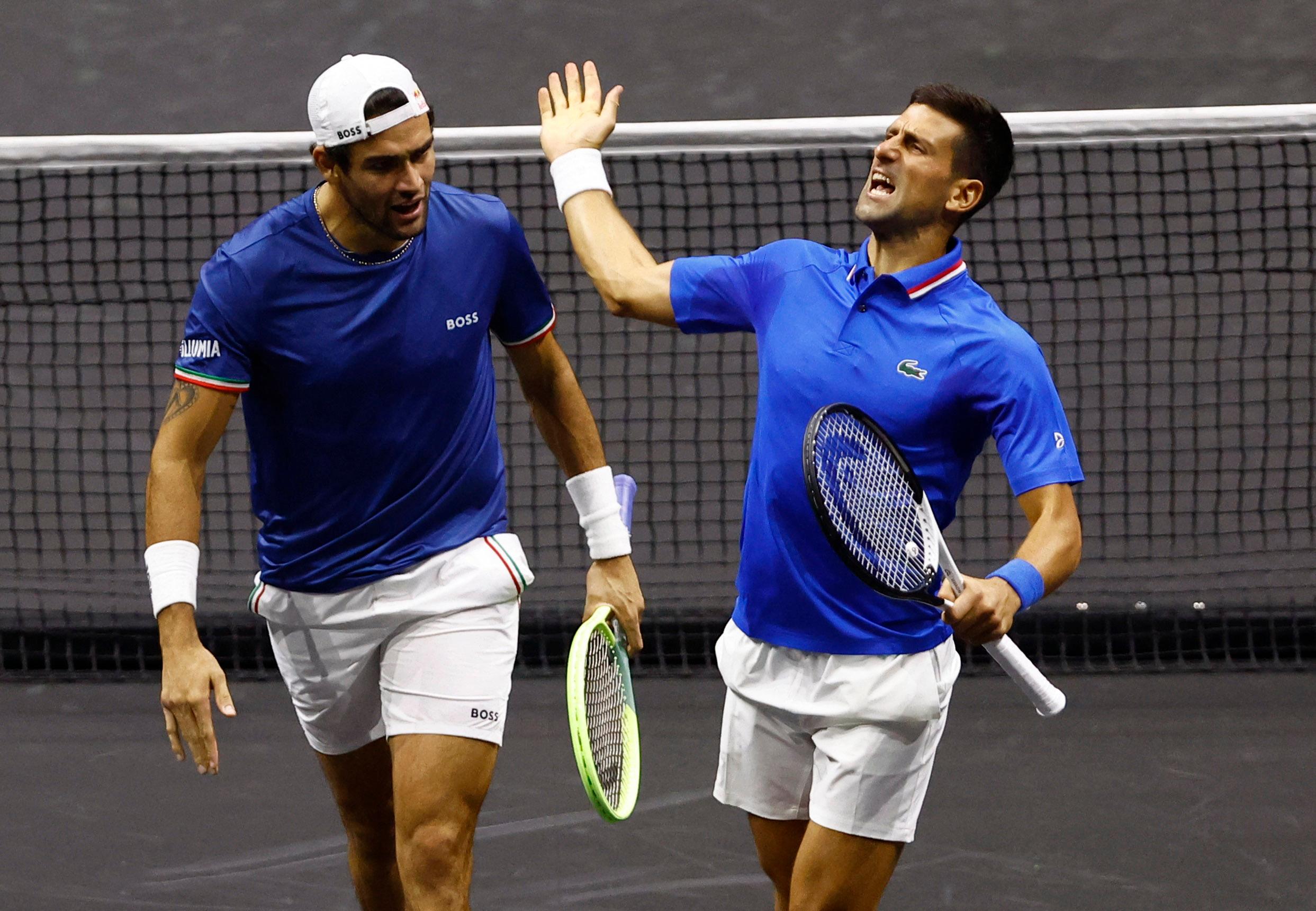 Novak Djokovic vence com facilidade Frances Tiafoe na Laver Cup