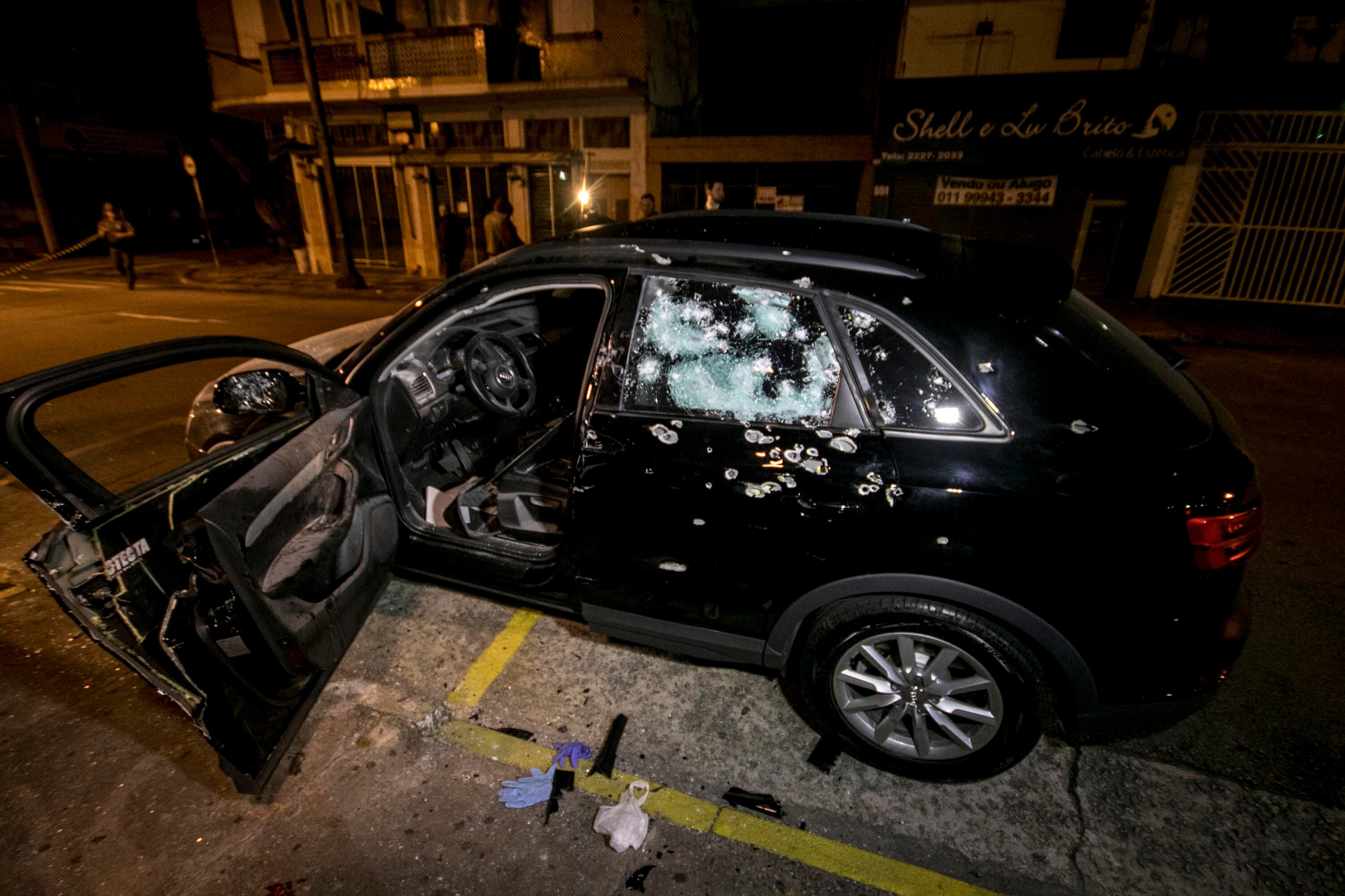 Execução de foragido com mais de 70 tiros expõe guerra interna do PCC -  Estadão