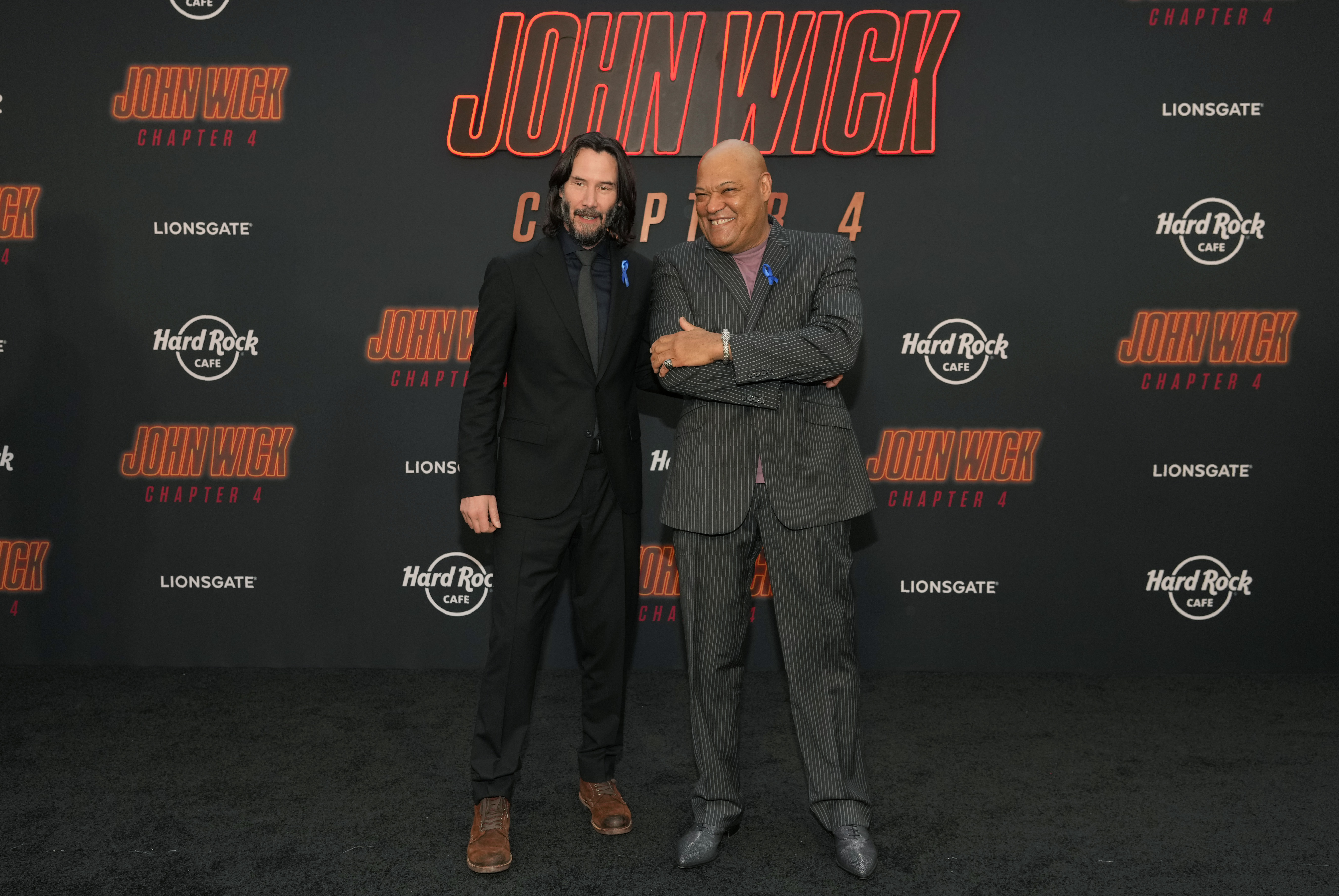 Keanu Reeves e diretor de John Wick prestam homenagem a Lance