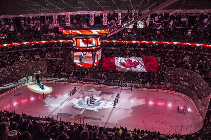 Jogo De MONTREAL, De CANADÁ, Canadense E Americano De NHL, Estádio