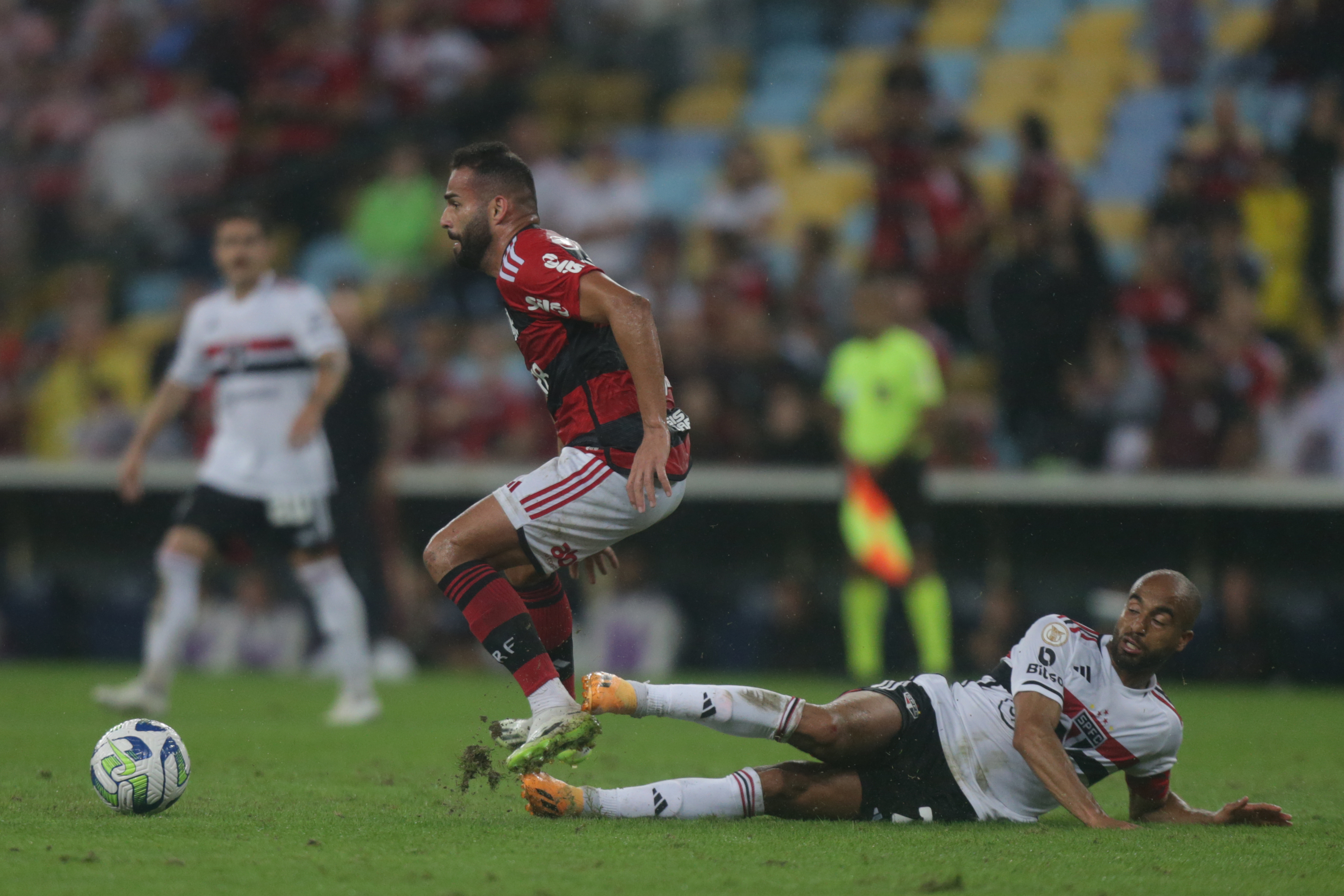 Veja memes da classificação do São Paulo à final da Copa do Brasil