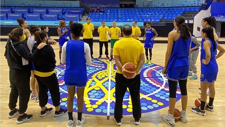 Jogadoras do Mali armam pancadaria após partida no Mundial de Basquete;  assista - Estadão