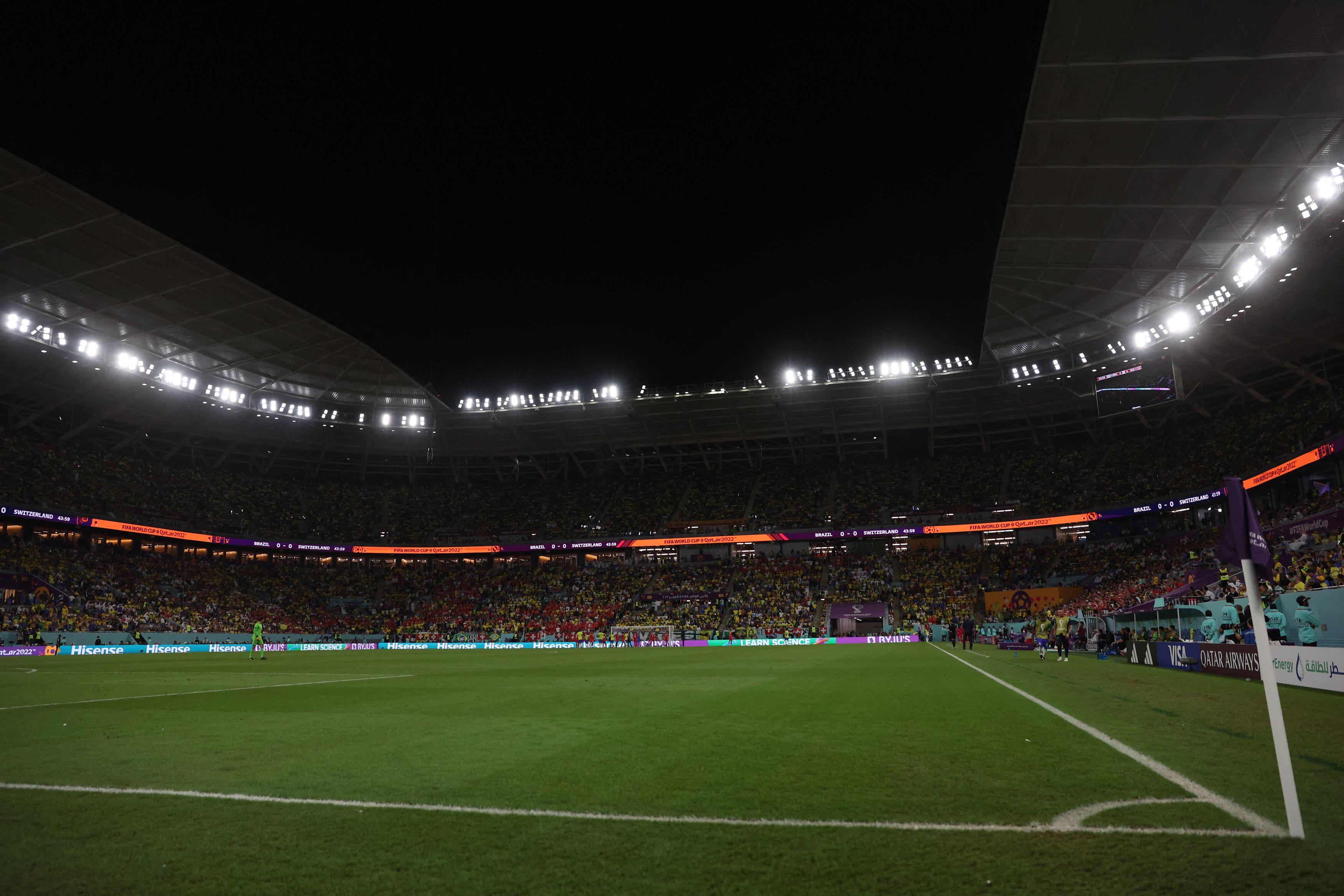 Reta final: Catar instala gramado da final da Copa de 2022