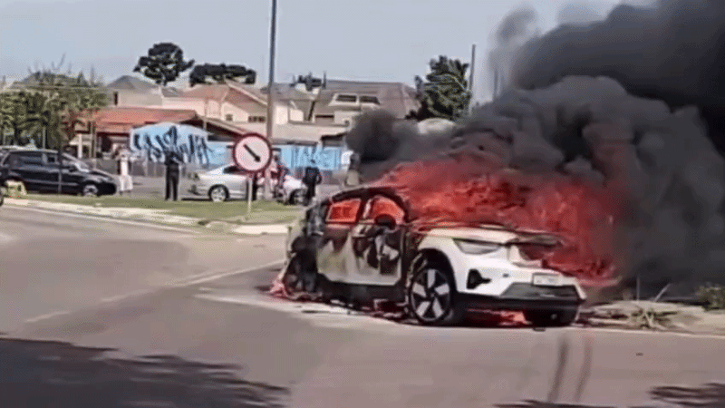 Carro elétrico pega fogo? Entenda causas e riscos