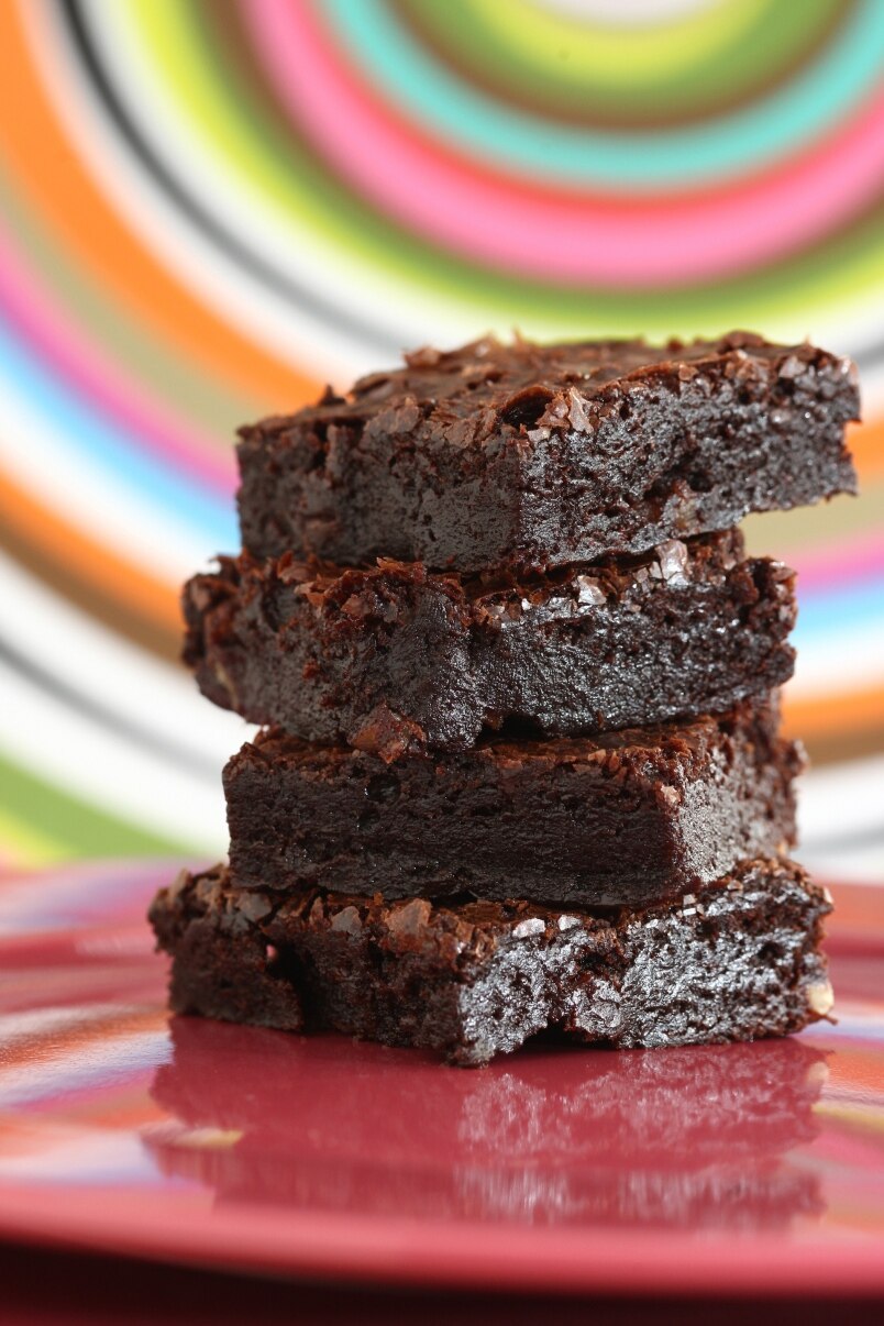 Bolo de cenoura com calda de chocolate fácil - Estadão