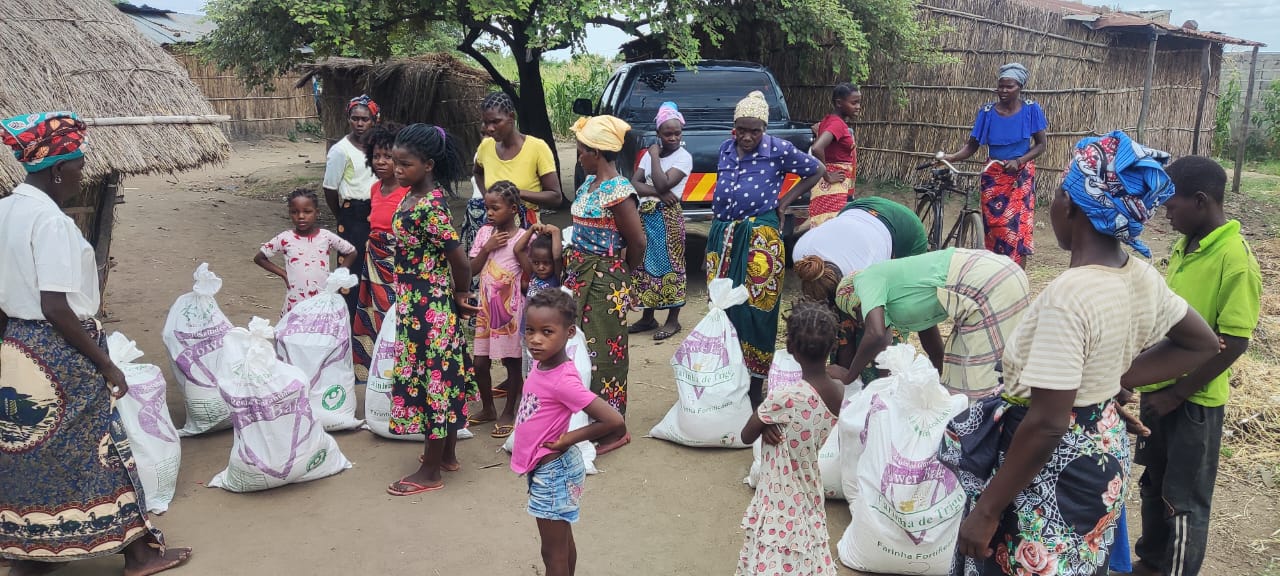 Cerca de 50 crianças soropositivas são atendidas por projeto social de Cafu em Moçambique