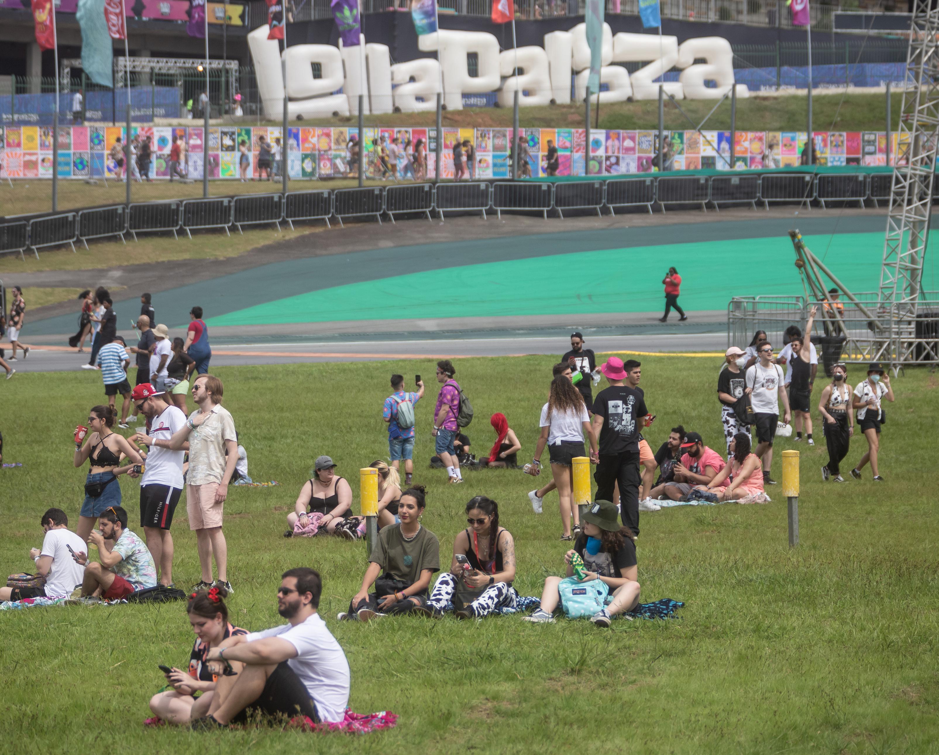 Lollapalooza Brasil 2024 abre venda geral de ingressos; veja preços e como  comprar - Estadão