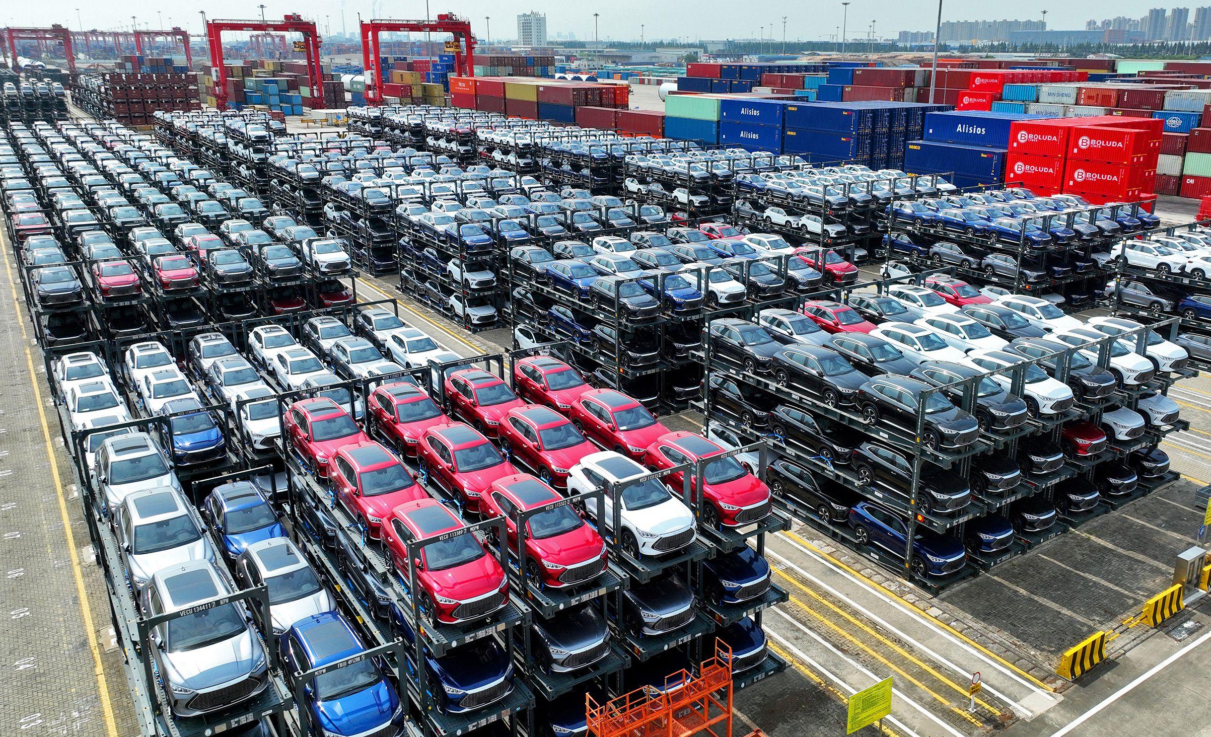 Fábrica do mundo: China produz mais que todo o G7. A próxima hegemonia será chinesa? 2 Carros elétricos: chinesa BYD vai construir sua primeira fábrica de veículos de passeio na Europa - Estadão