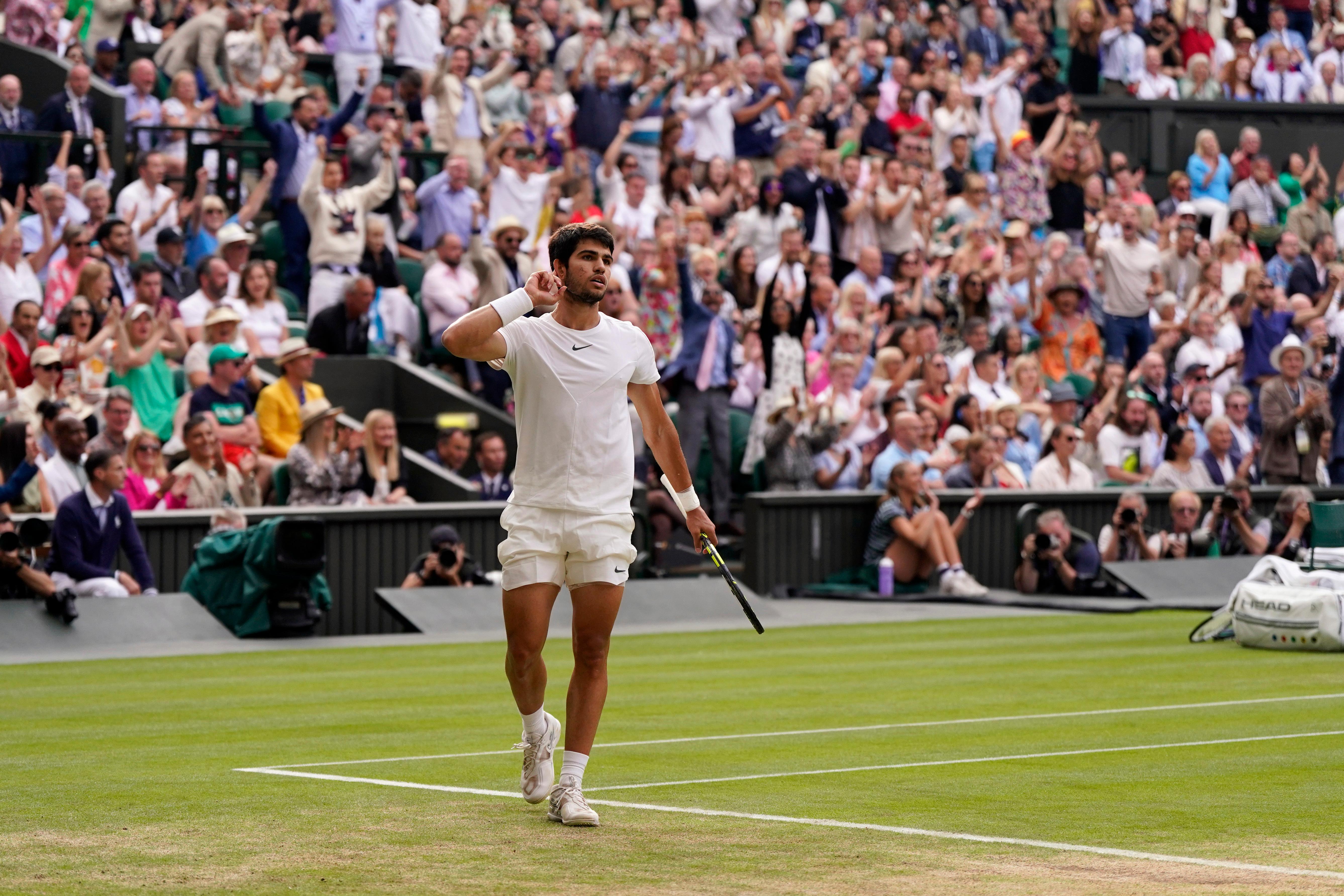 O duelo de duas gerações: Djokovic e Alcaraz jogam final em Wimbledon