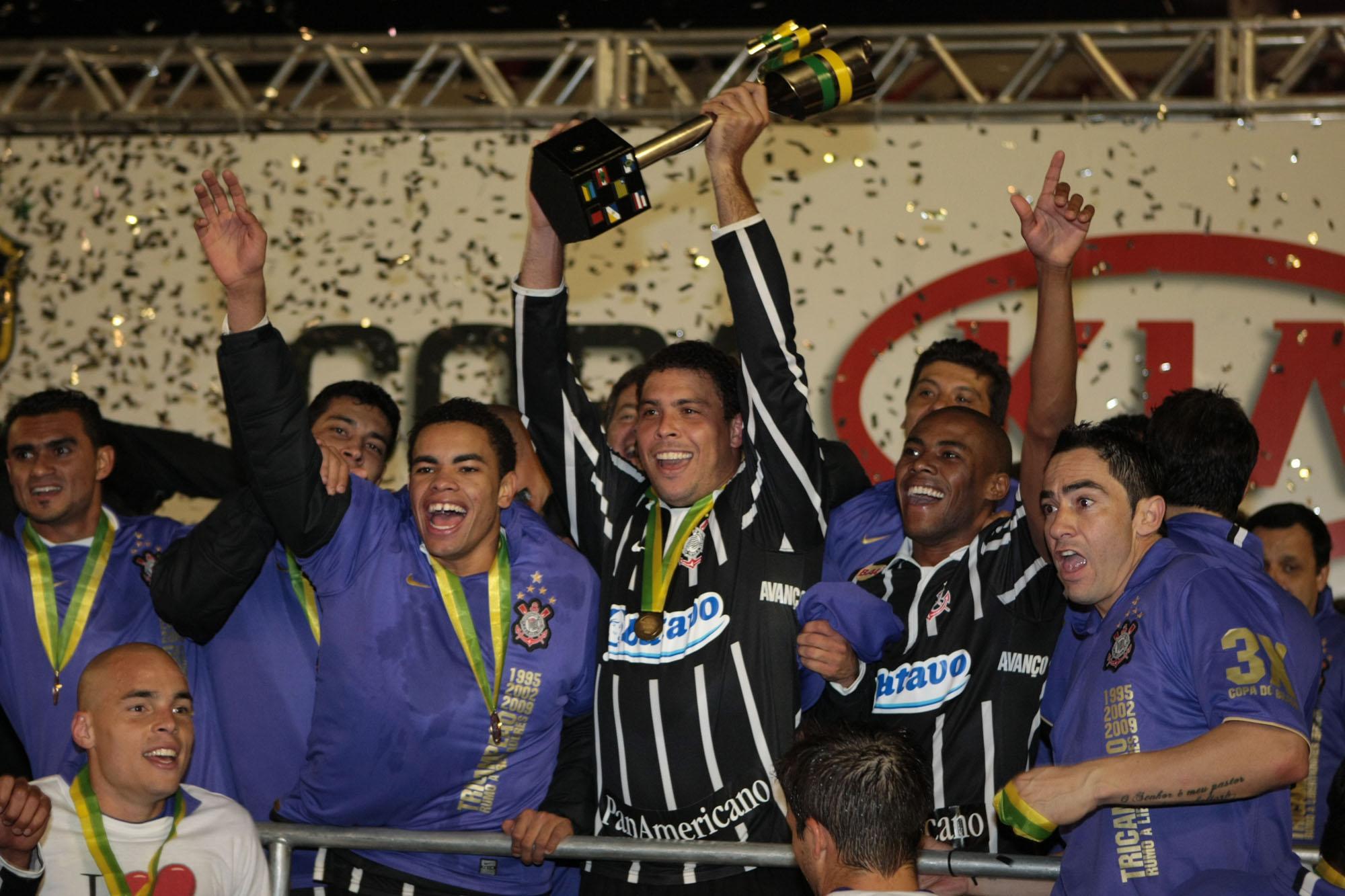 Quantas finais o Corinthians já jogou na Copa do Brasil?