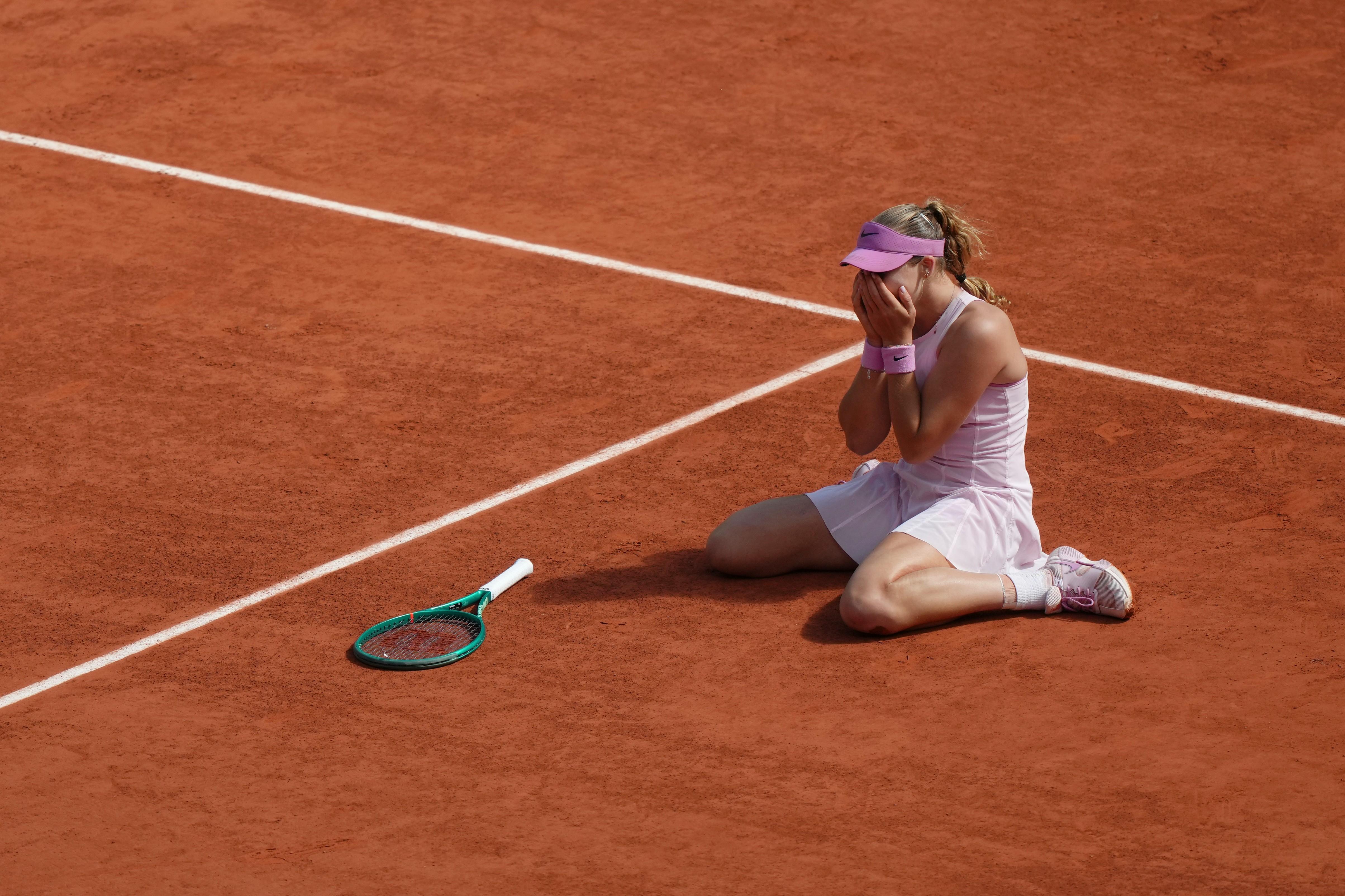 Imagem ilustrativa sobre Mirra Andreeva dá um baile em Roland Garros e faz semifinal virar ponto de encontro dos emocionados