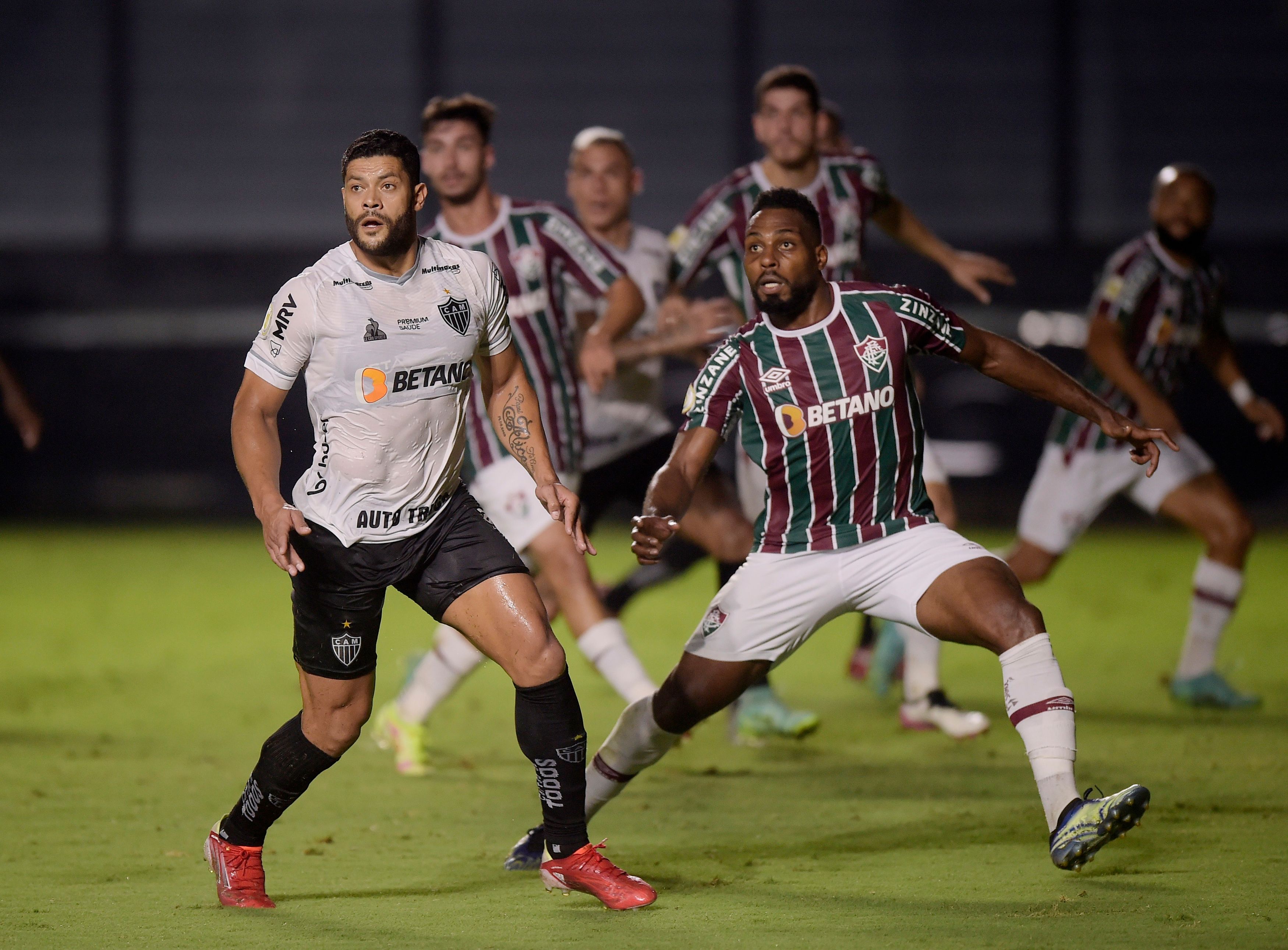 Vou Jogar no Morumbi: entre em campo com Mineiro, Josué, Nene e