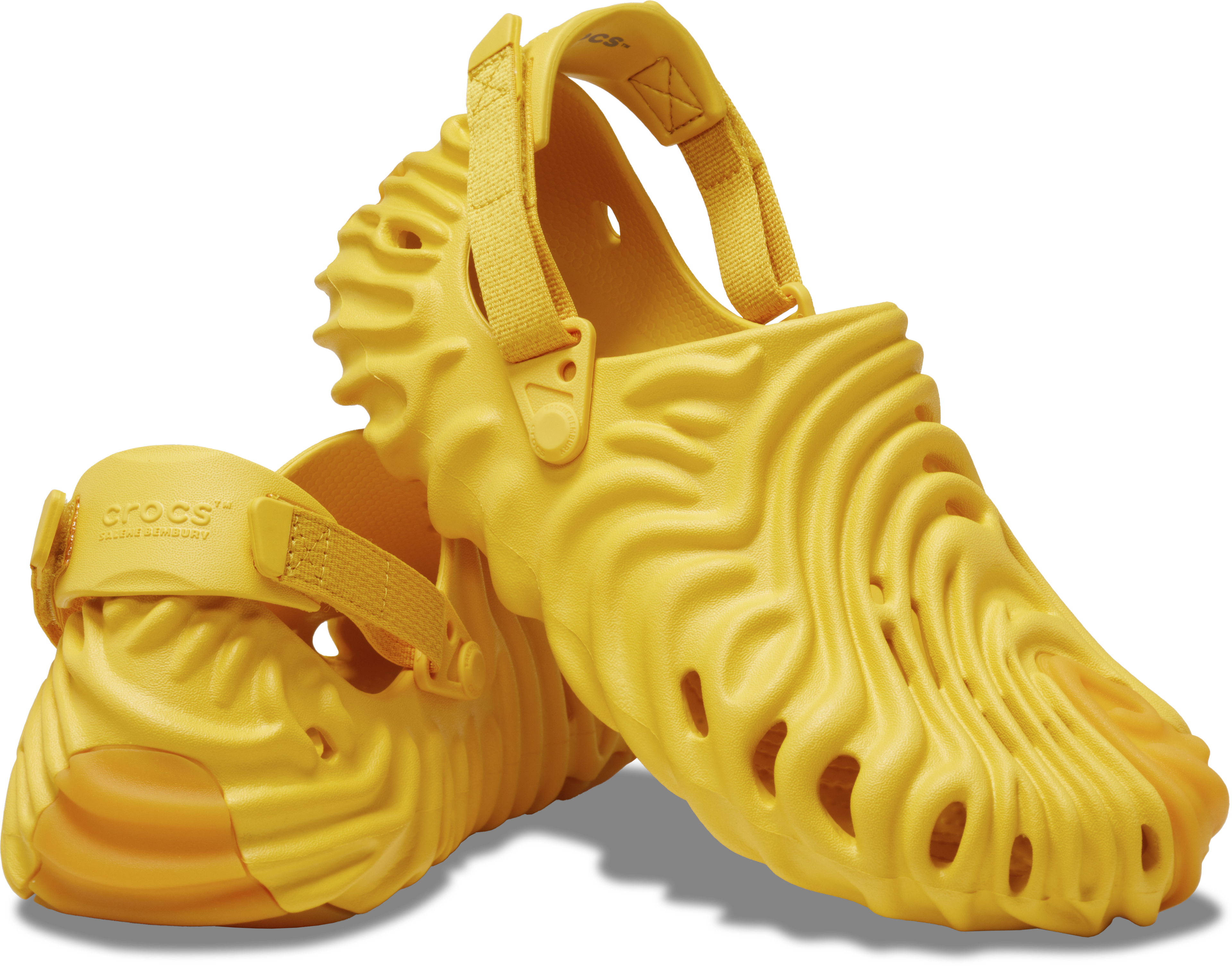Crocs e Salehe Bembury lançam novas cores da linha Pollex - Estadão