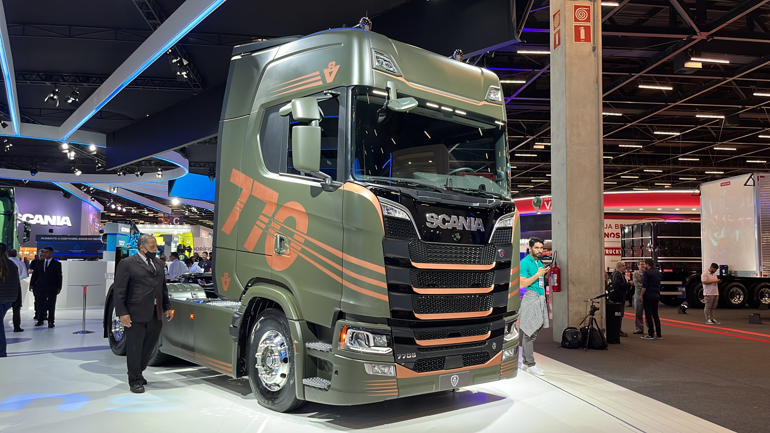 Colecionador de Scania V8 compra 1º S 770 do Brasil por R$ 1,6