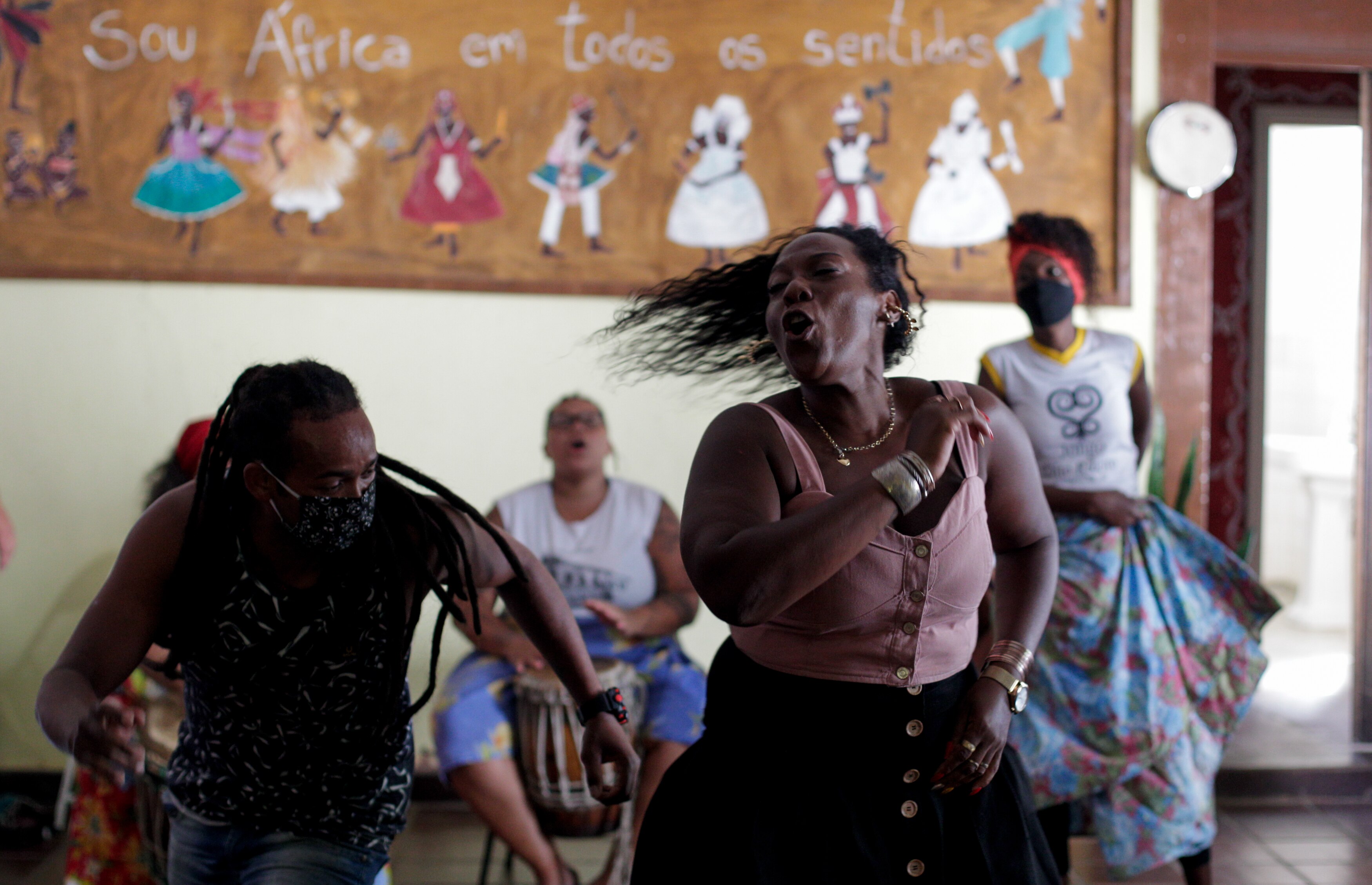 Rusga de Joane mantém viva tradição da venda das Rosquinhas e Tremoços -  Jornal do Ave