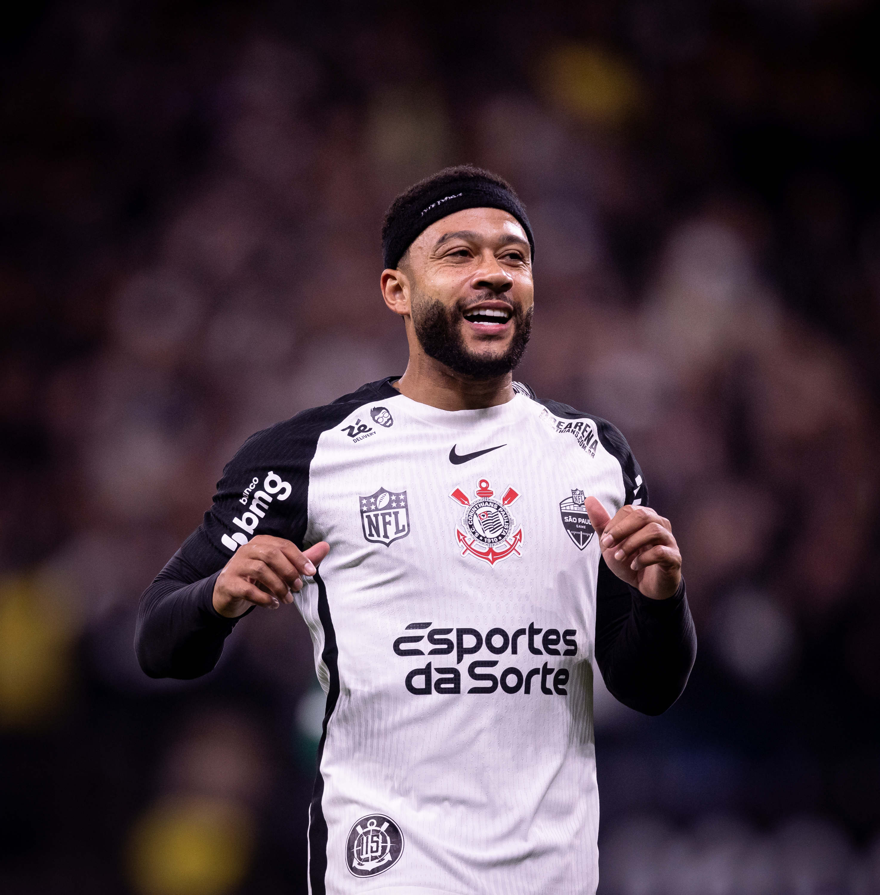 Memphis, do Corinthians, é convocado para defender a Holanda nas