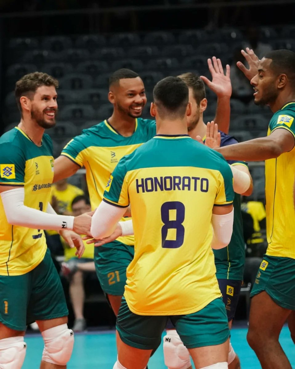 Qual é a altura dos jogadores do Brasil no vôlei masculino?