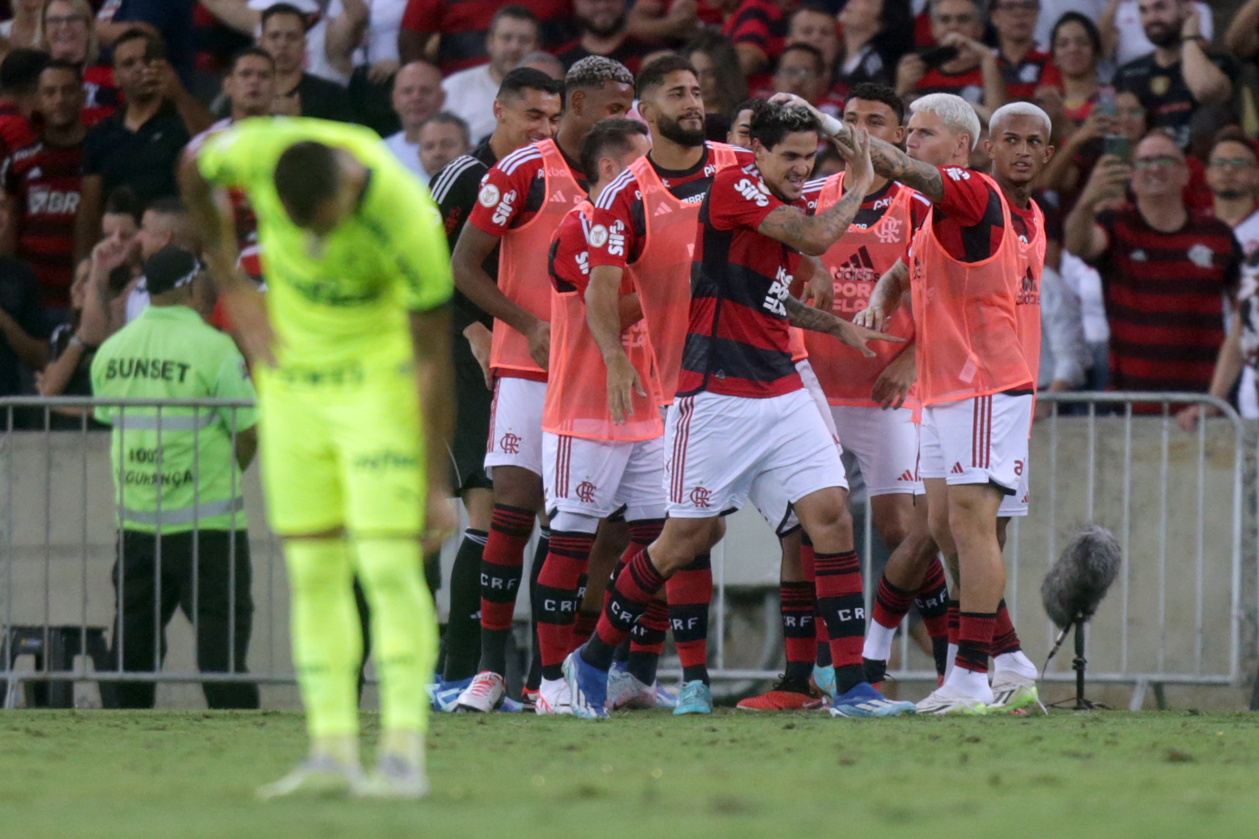 Flamengo 3 x 0 Palmeiras  Campeonato Brasileiro: melhores momentos