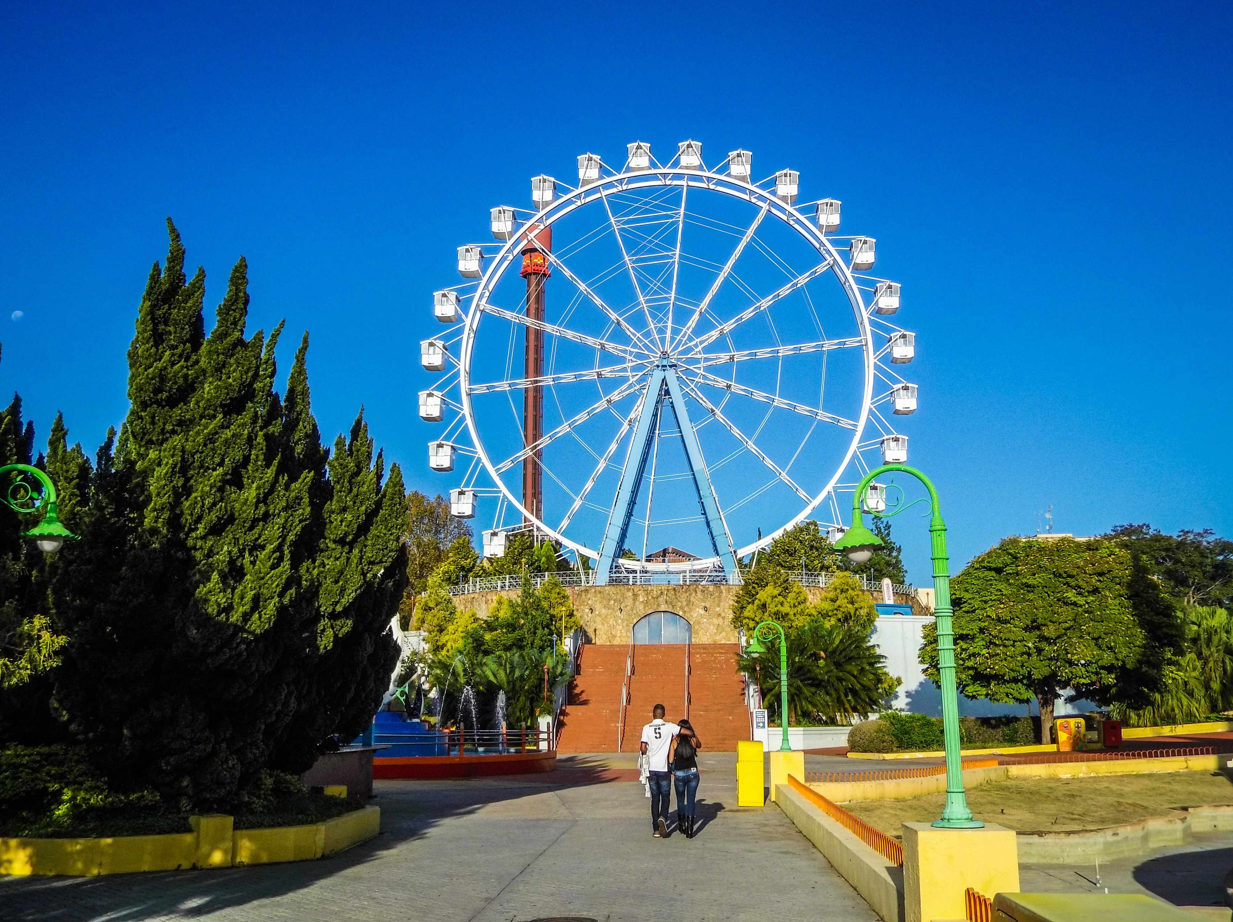 Hopi Hari adia reabertura da torre de queda livre para 2022 e