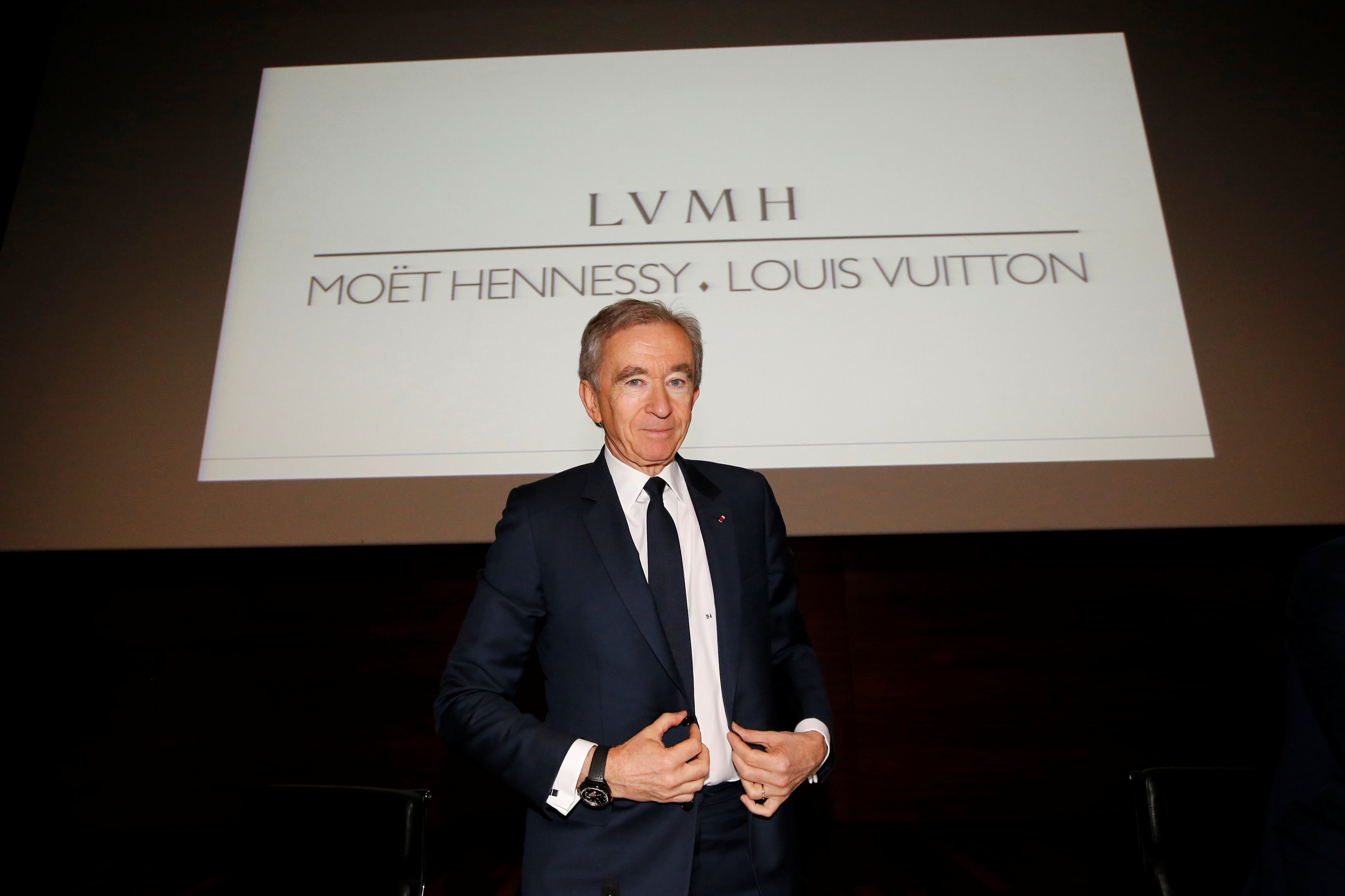 Grupo dono da Louis Vuitton lançará concorrente do Apple Watch por 1.400  euros