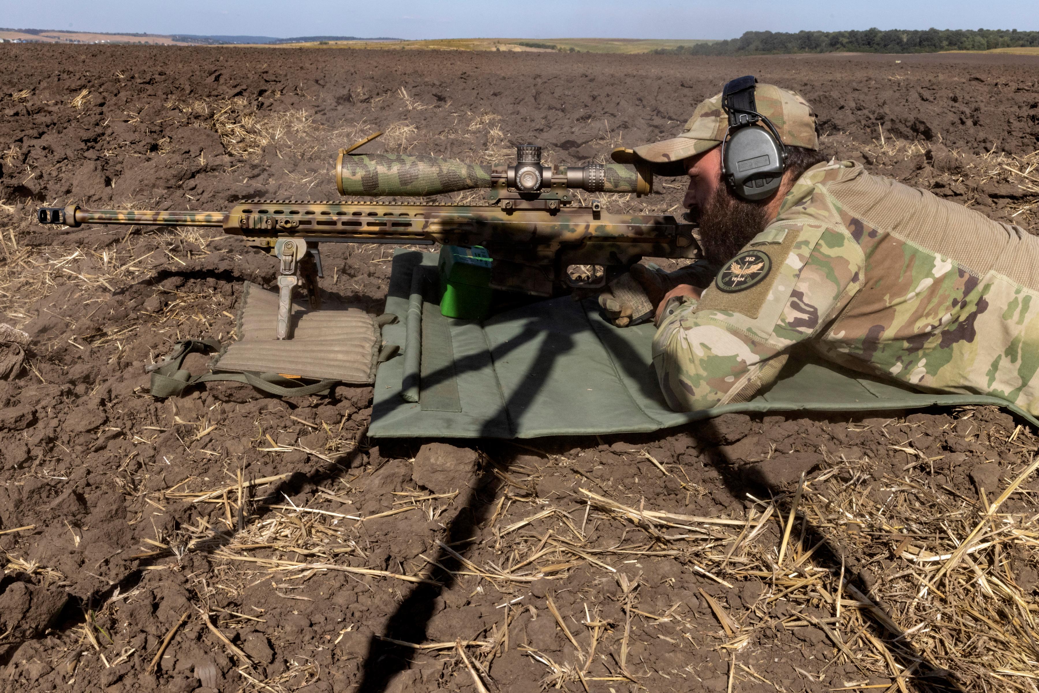 Ucrânia desafia internautas a encontrarem snipers camuflados