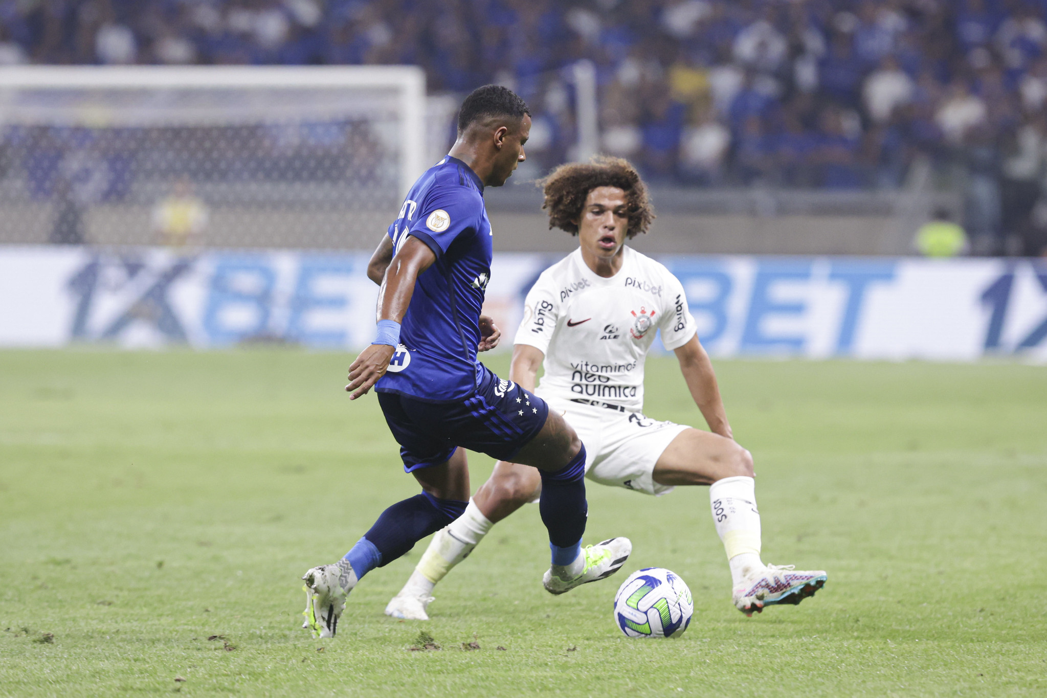 Mosquito marca no último minuto e Corinthians arranca empate com