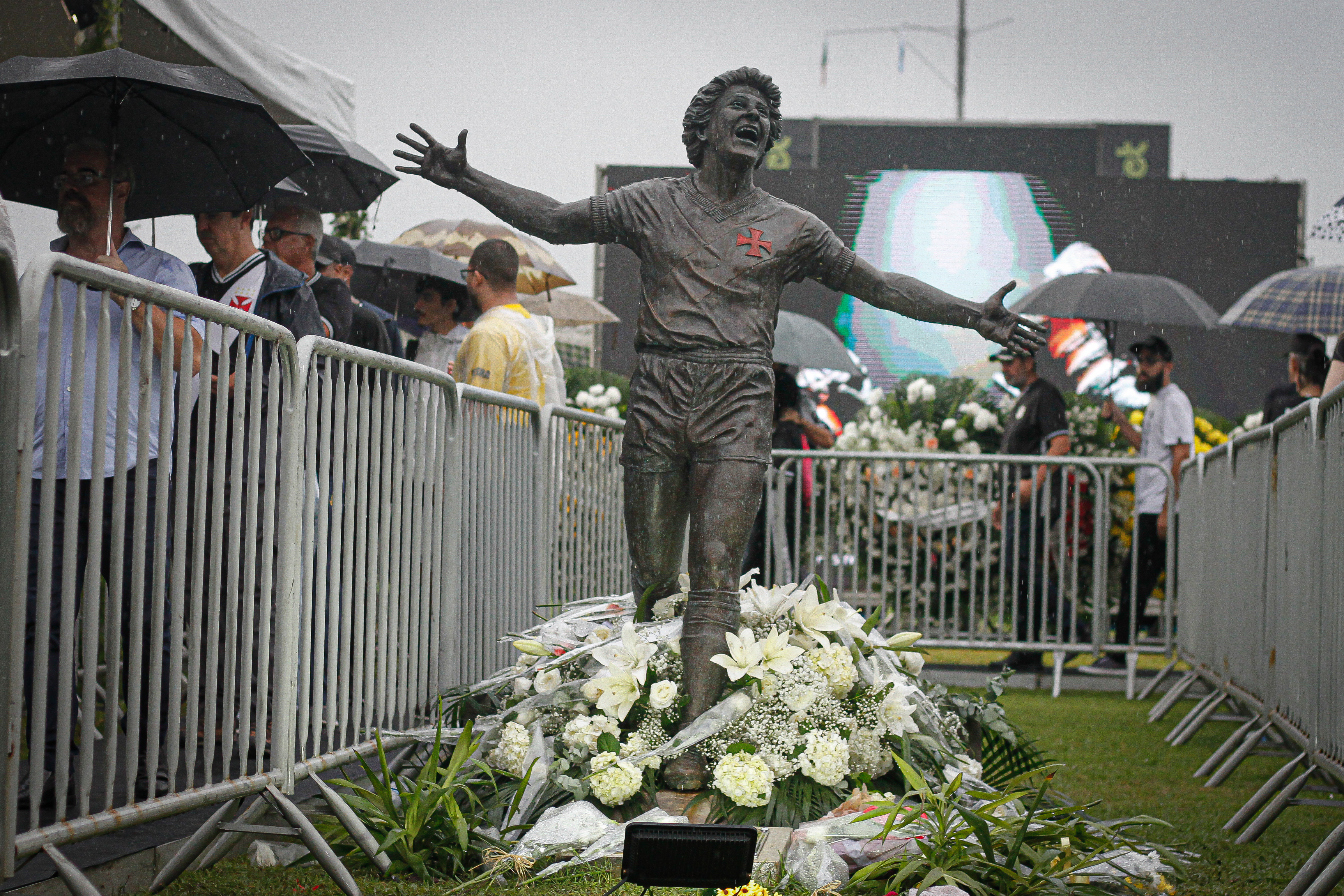 🏟️ De Pelé a Zico! Relembre as finais de Libertadores no Maracanã