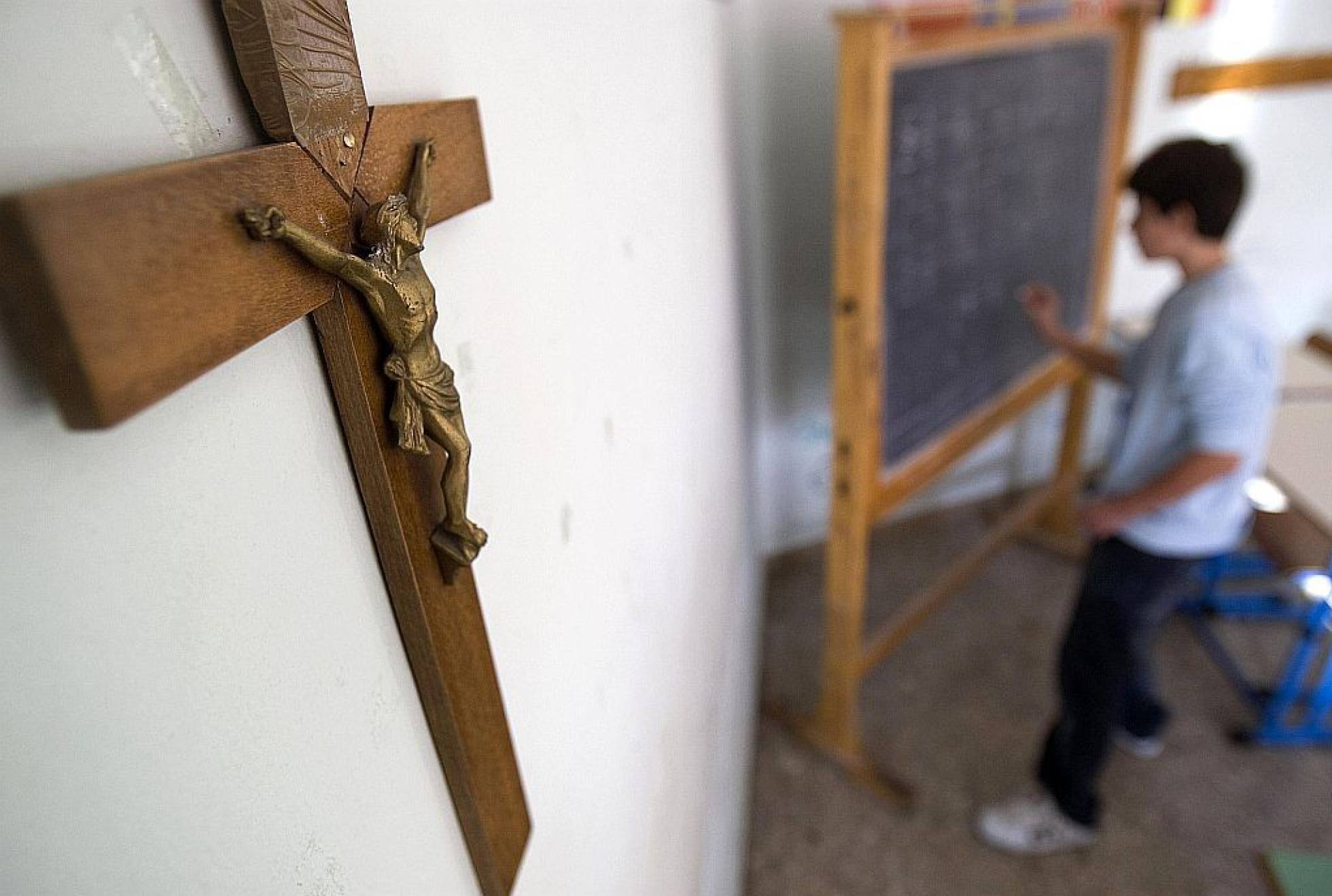 Base Curricular é aprovada com incertezas sobre ensino religioso