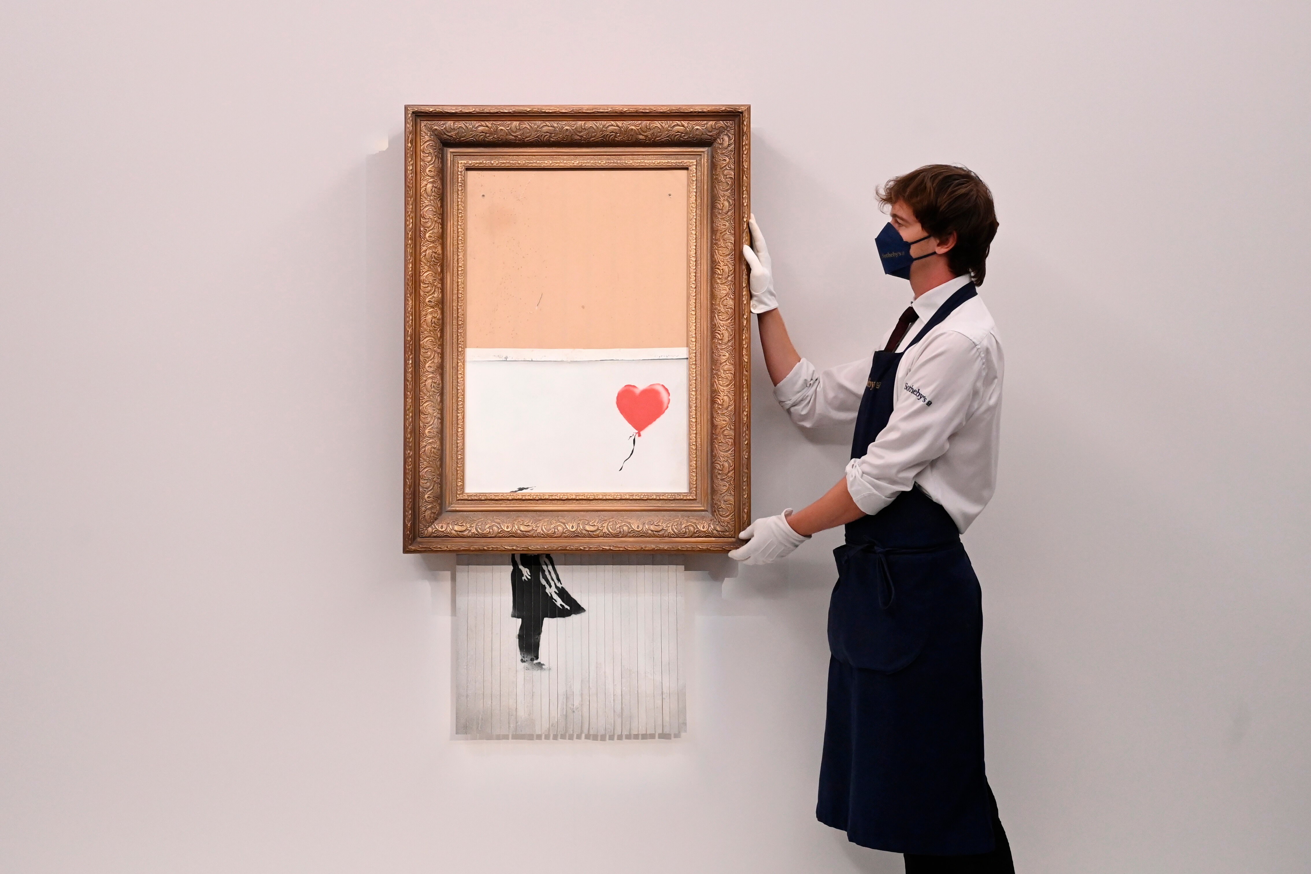 Quadro de Banksy triturado é vendido por US$ 25 milhões em leilão