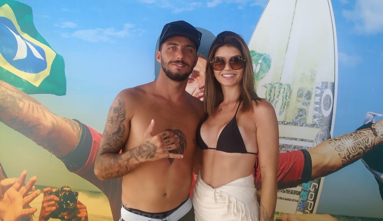 Quem é Ananda Marçal, esposa do surfista FIlipe Toledo