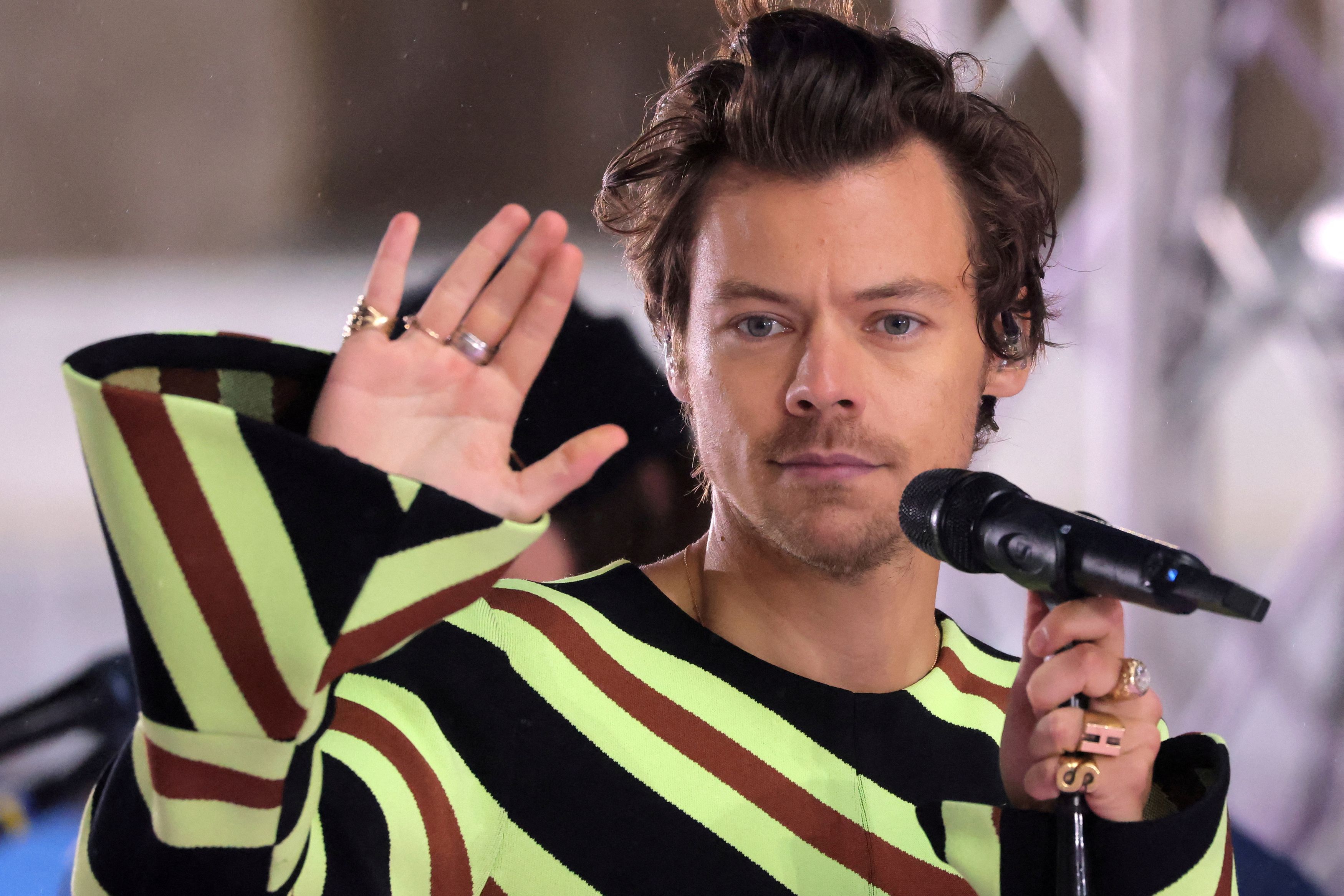 Woman (Tradução em Português) – Harry Styles