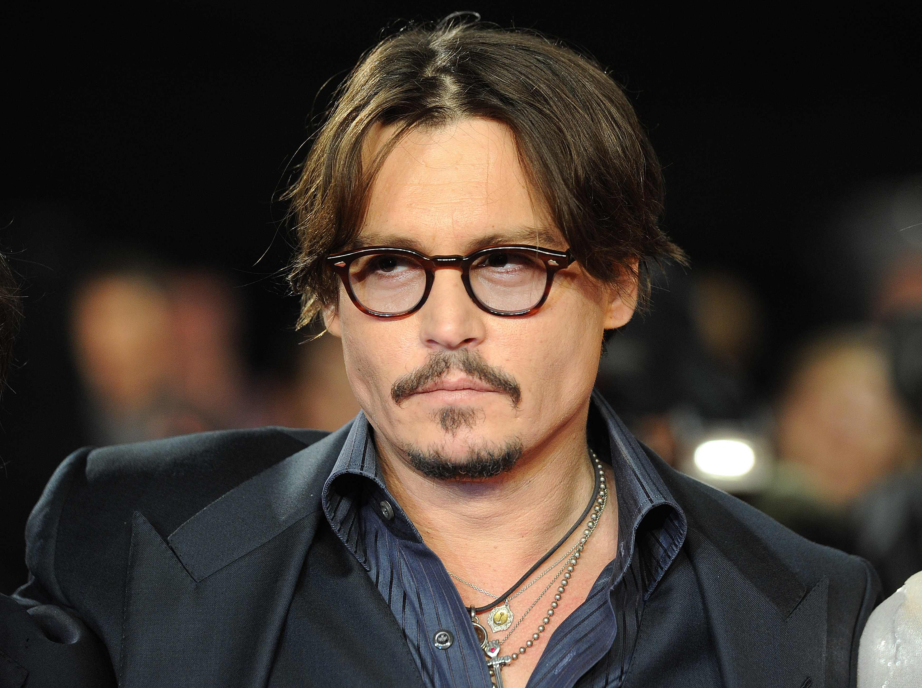 Johnny Depp está fora da franquia de Piratas do Caribe, diz jornal