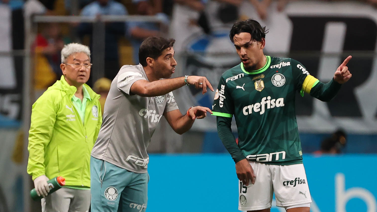 Grêmio joga pouco e leva goleada do Palmeiras pelo Brasileirão