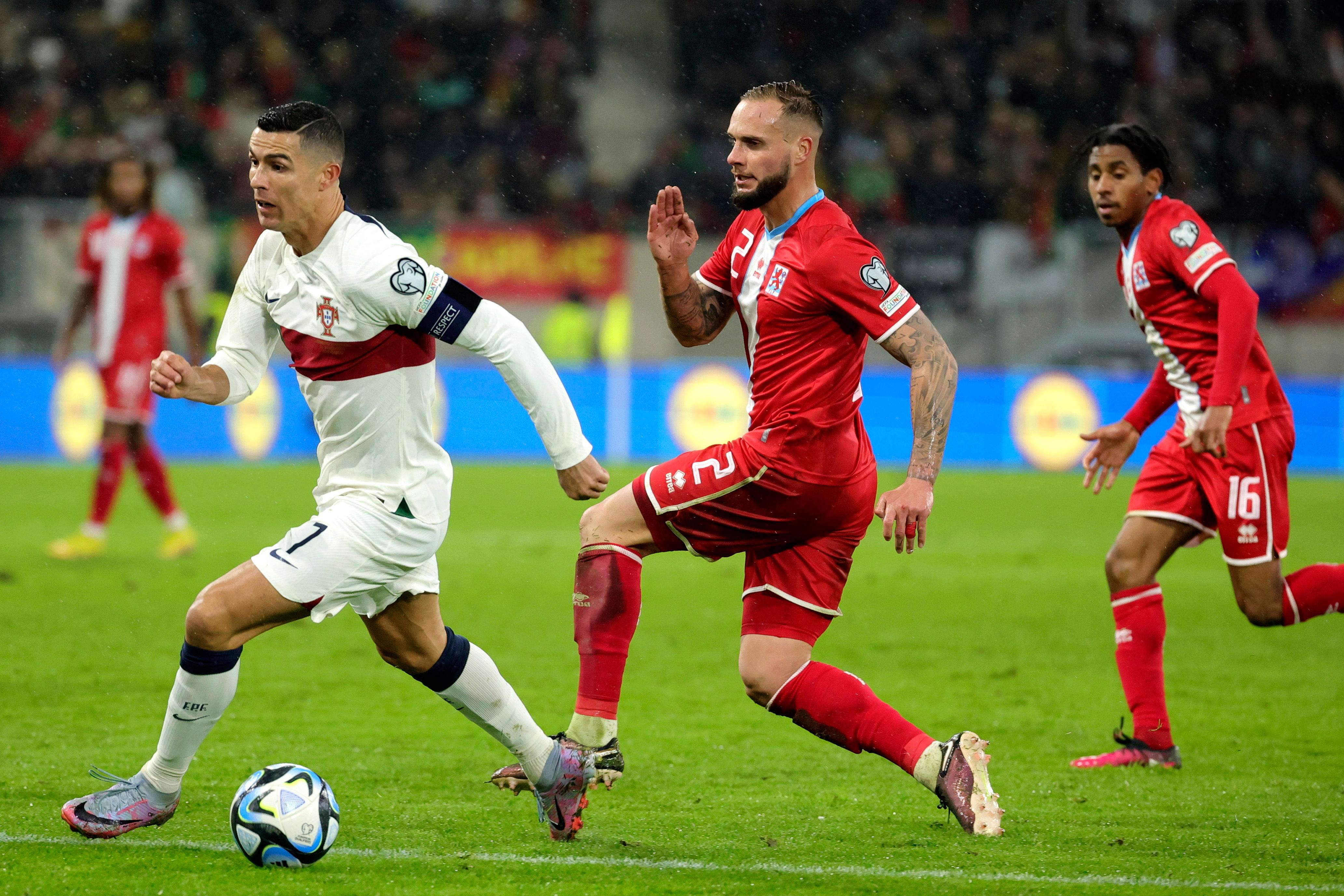 Cristiano Ronaldo faz dois e Portugal goleia Luxemburgo por 6 x 0