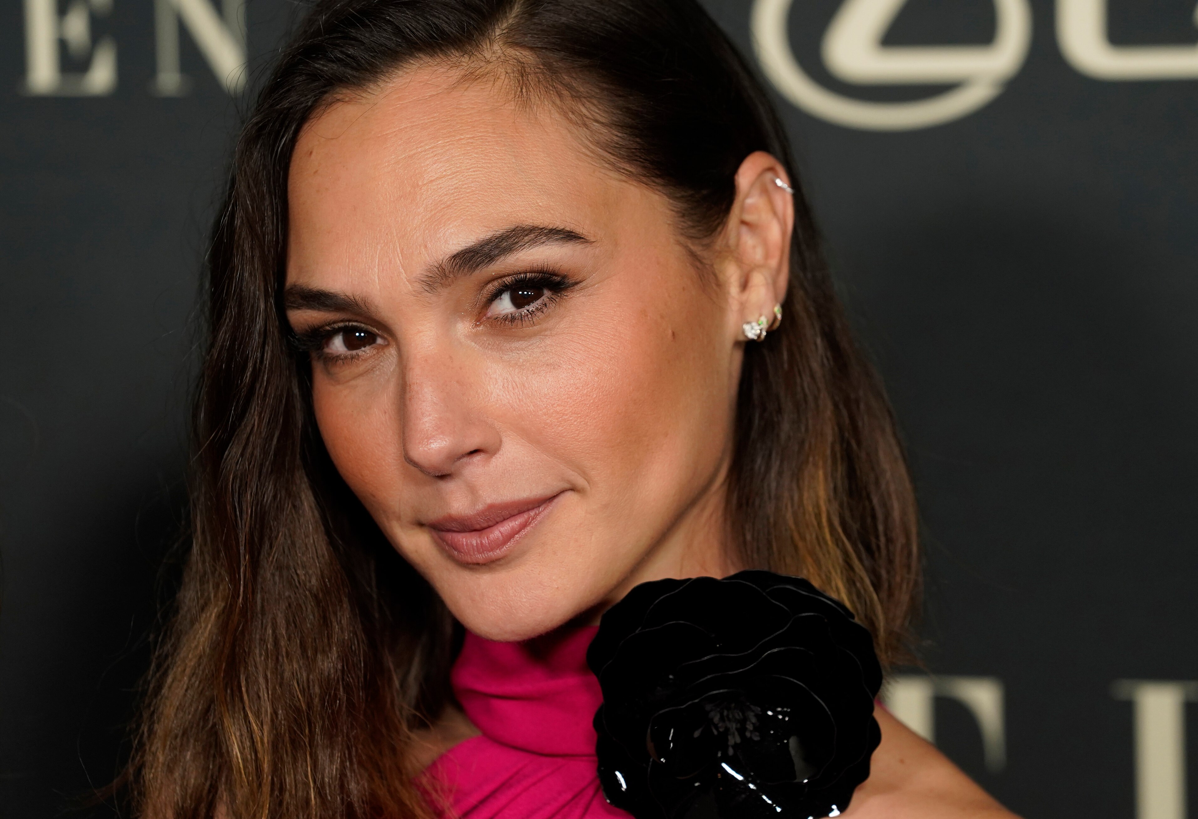 Branca de Neve  Gal Gadot será a Rainha Má no novo filme live-action