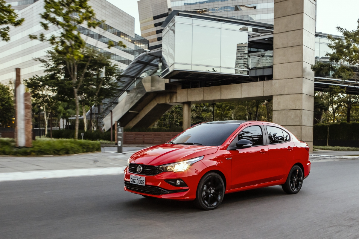 Novo Cronos HGT 1.8 é o destaque da linha 2020 do Fiat - Estadão