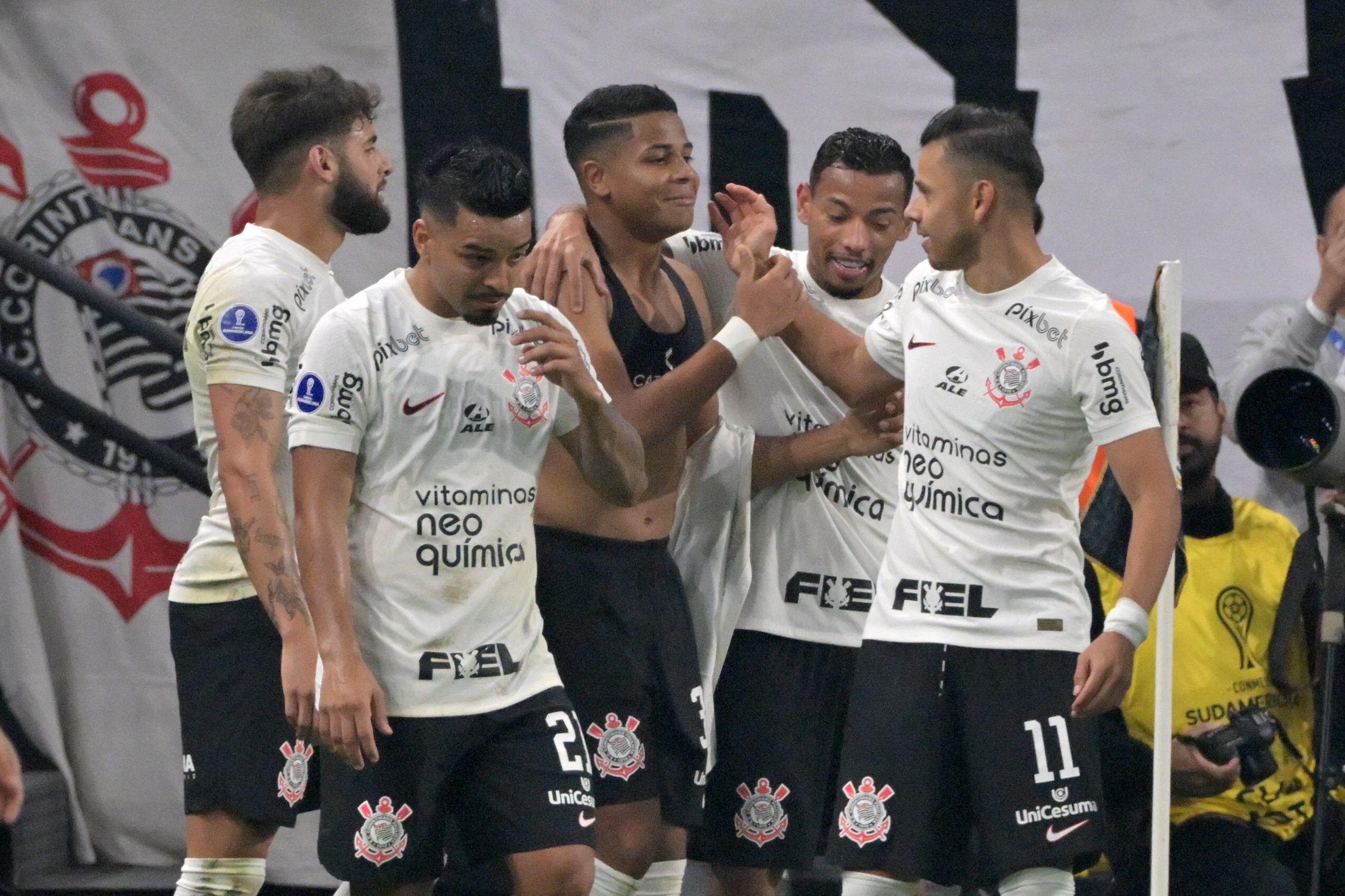 SÃO PAULO, SP - 01.08.2023: CORINTHIANS X NEWELL S OLD BOYS - Corinthians  team during the match between Corinthians x Newell's Old Boys held at Neo  Química Arena in São Paulo, SP.