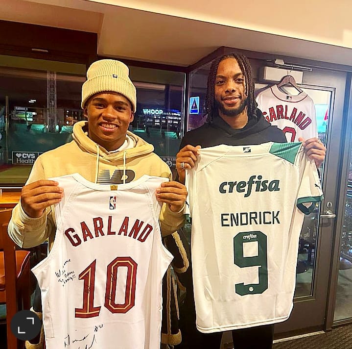 Preços baixos em Boston Celtics Bolas de Basquete autografadas-NBA