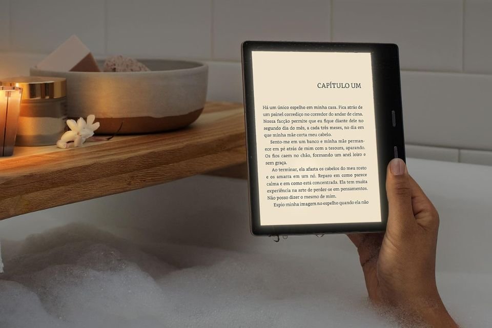 Kindle Oasis: funções que só o e-Reader premium da Amazon tem