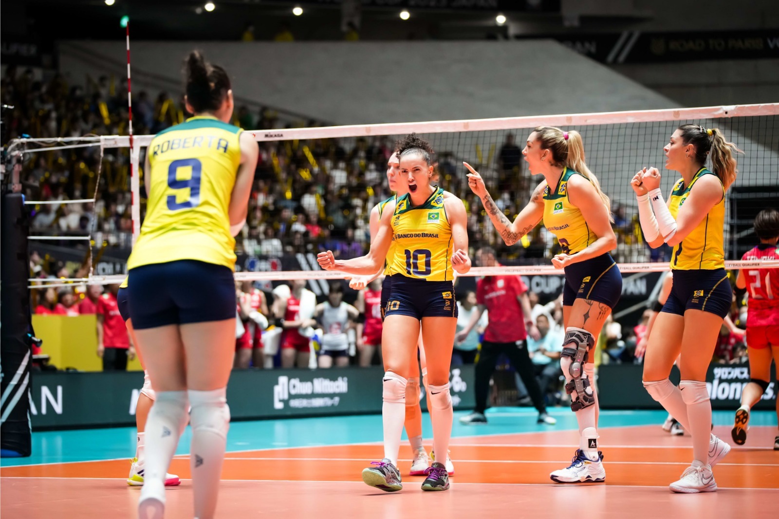 Jogo de vôlei bate recorde mundial de público em eventos esportivos  femininos, vôlei