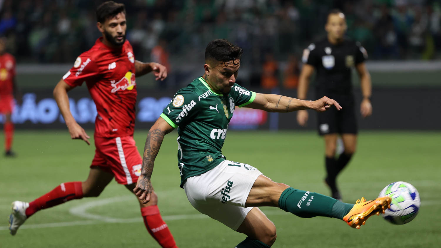 Palmeiras e Bragantino empatam (1-1) em duelo de treinadores