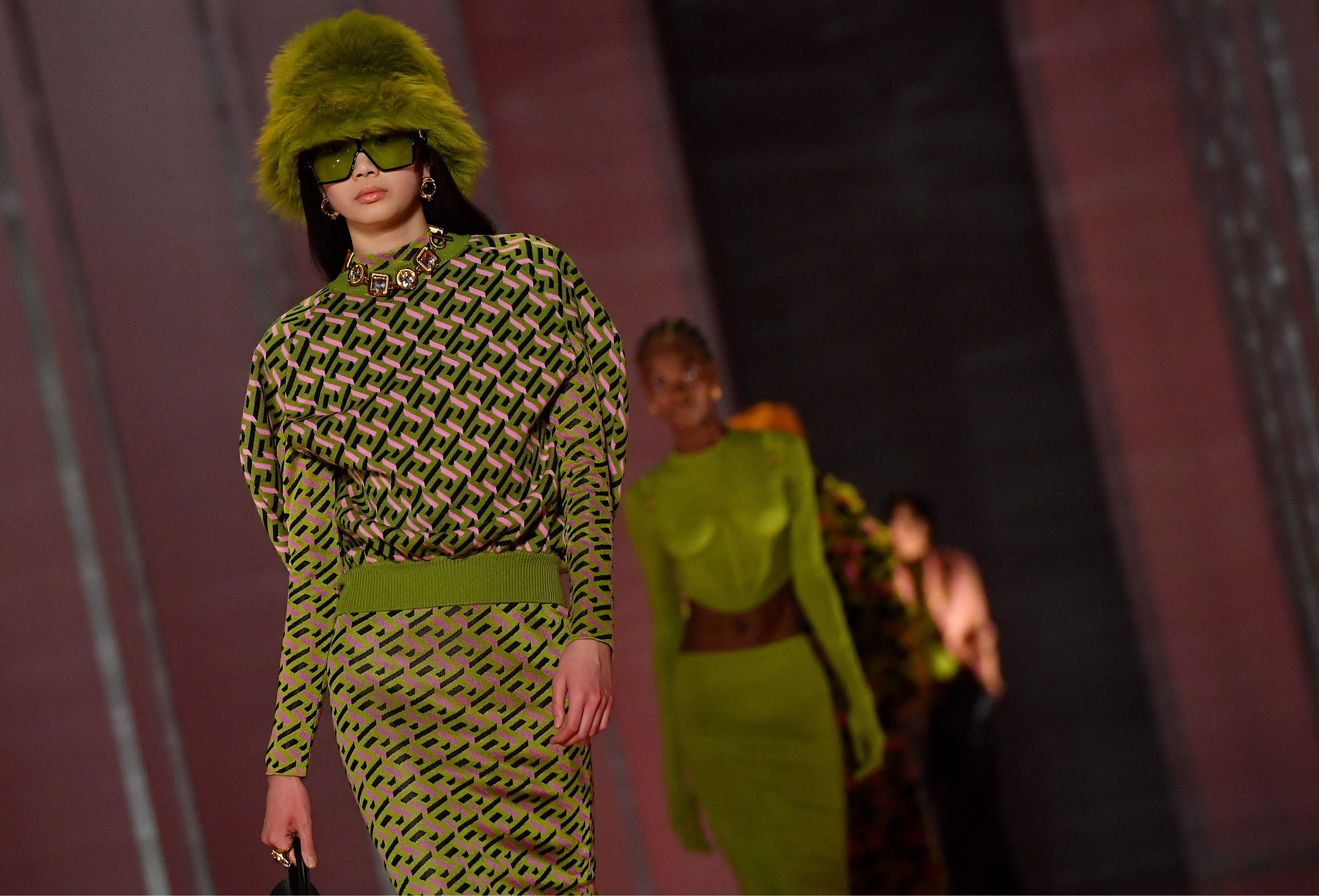 Semana de Moda de Milão: Dolce & Gabbana adota linha futurística e