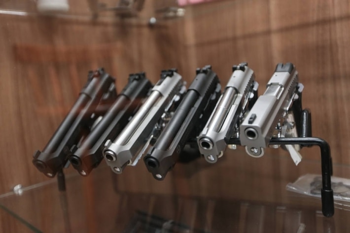 Governo dá 60 dias para CACs e proprietários cadastrarem todas as armas de  fogo no sistema da PF, Política