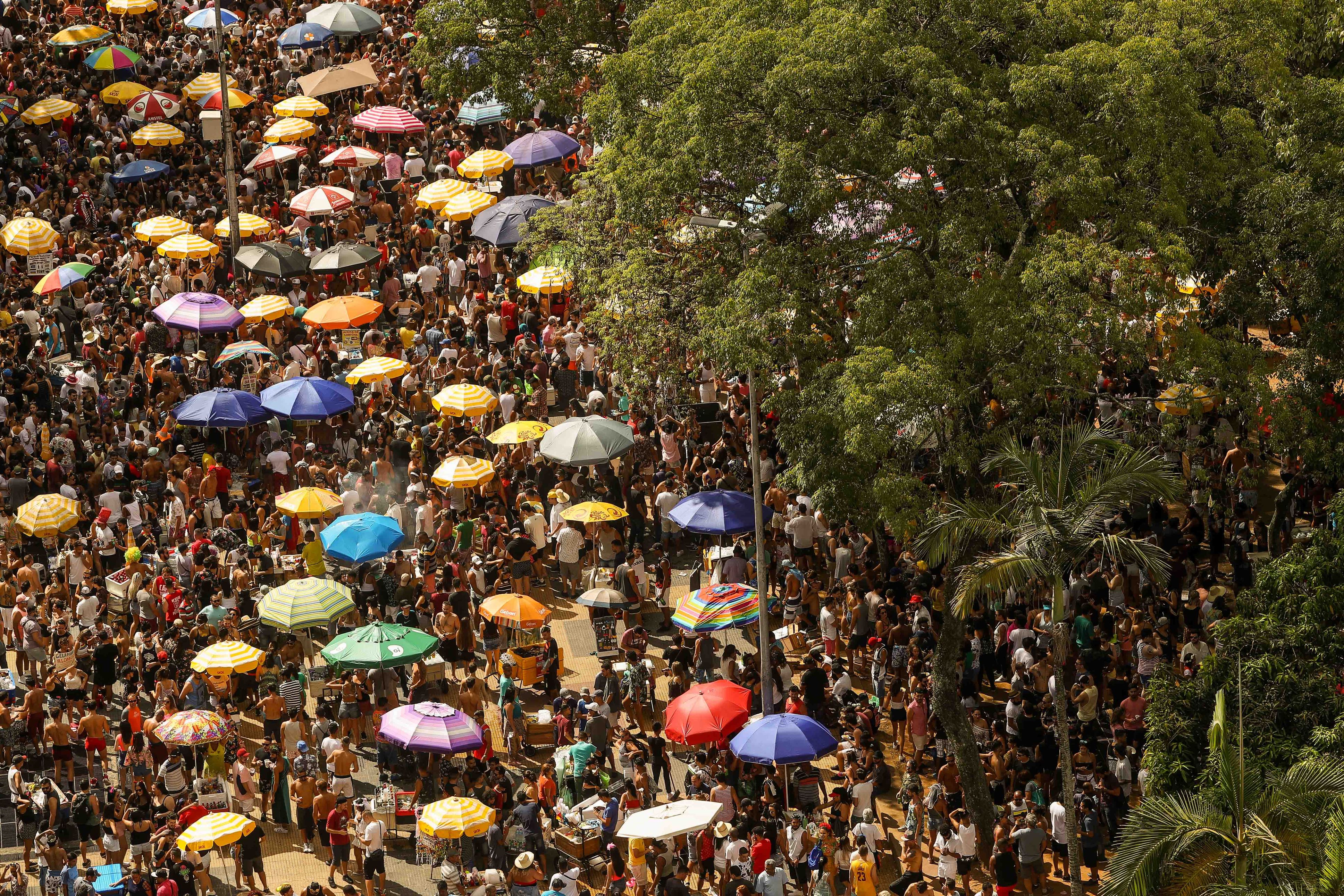 30,9% dos blocos em São Paulo desistem do carnaval de rua - Estadão