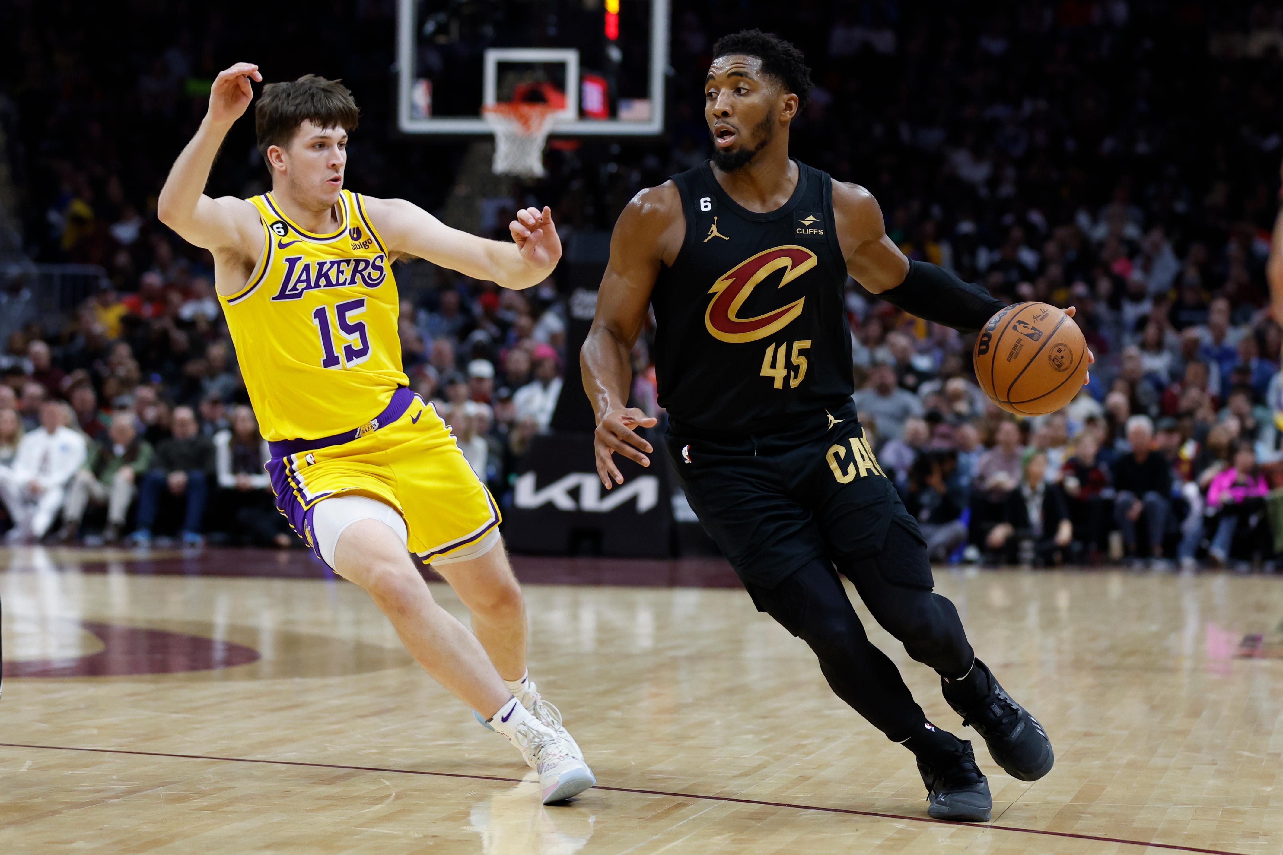 Lakers enfrenta o Jazz no primeiro jogo com mando de quadra