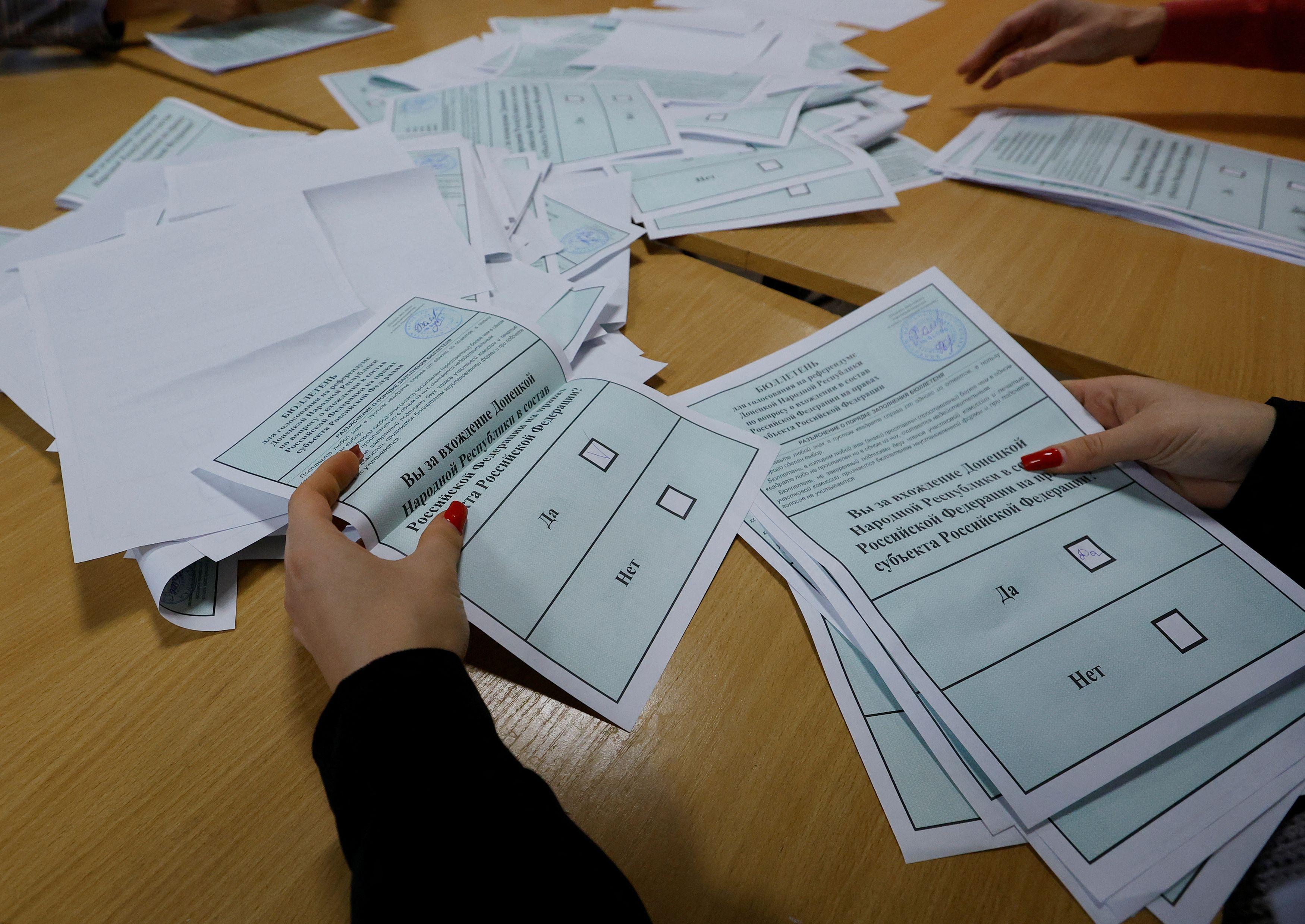 Regiões separatistas na Ucrânia aceleram referendo sobre adesão à