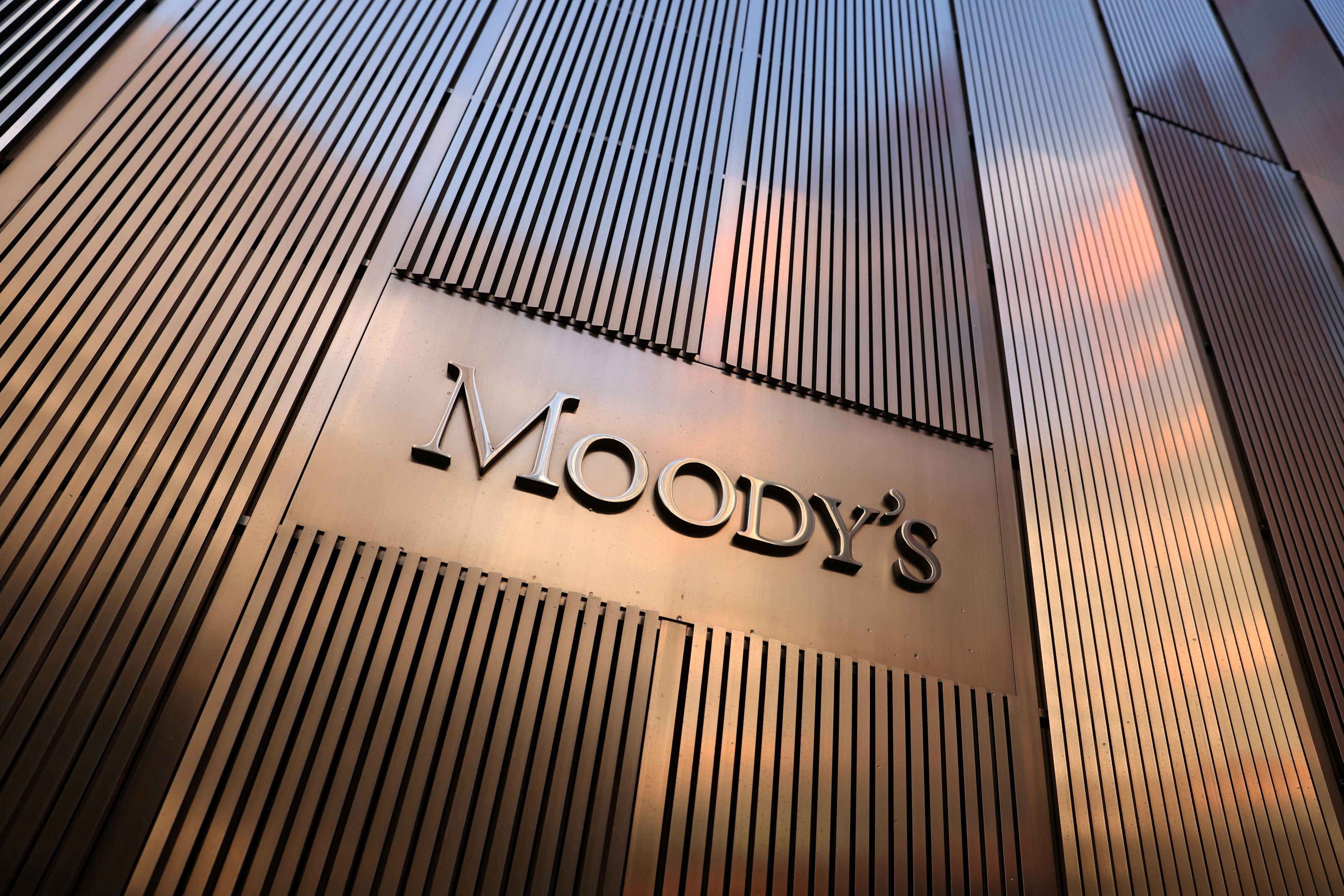 Agência de risco Moody's rebaixa nota do Tesouro dos Estados Unidos -  Remessa Online