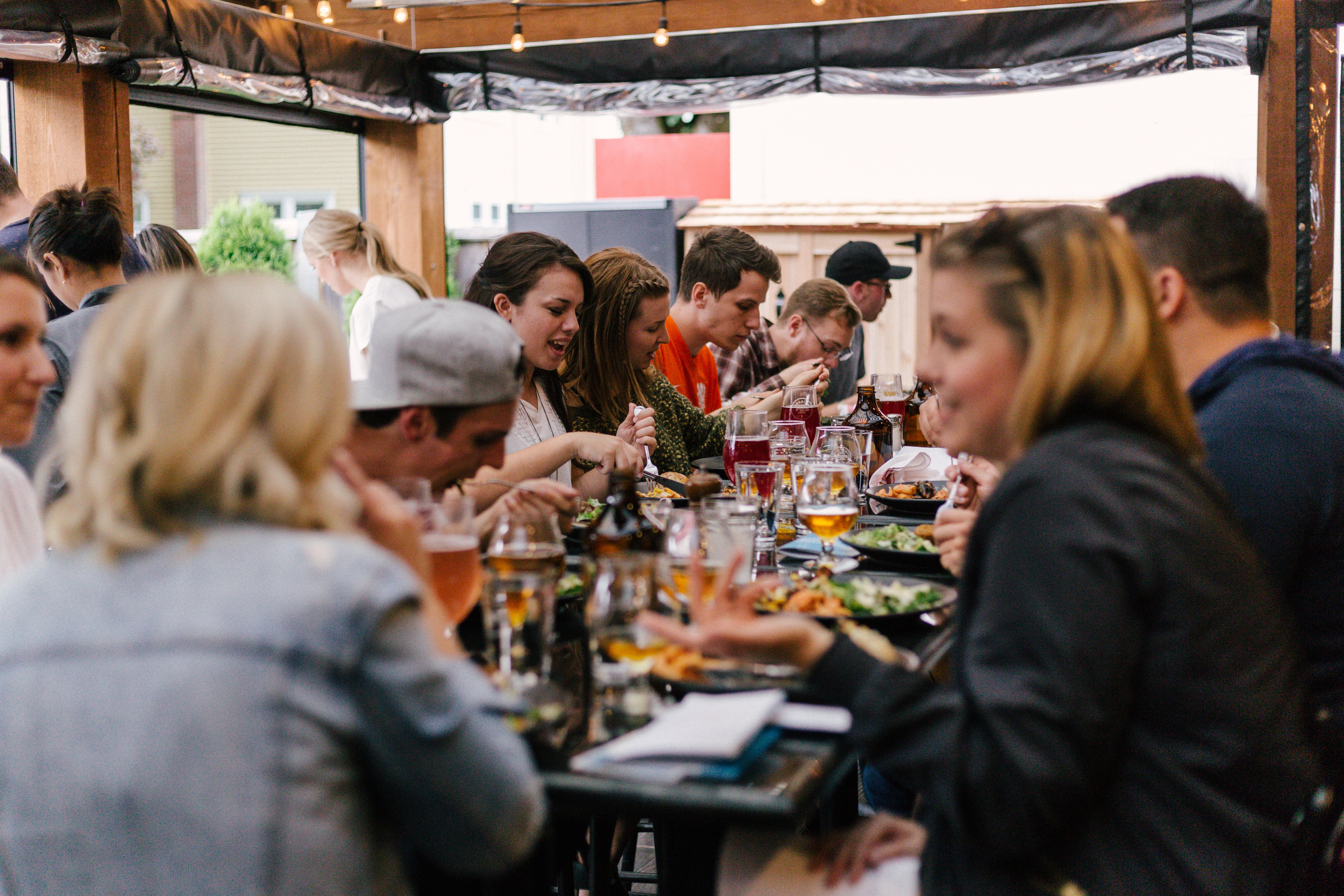 Comparativo. Portugal é mais cauteloso que outros países a reabrir lojas,  mas menos nos restaurantes – Observador